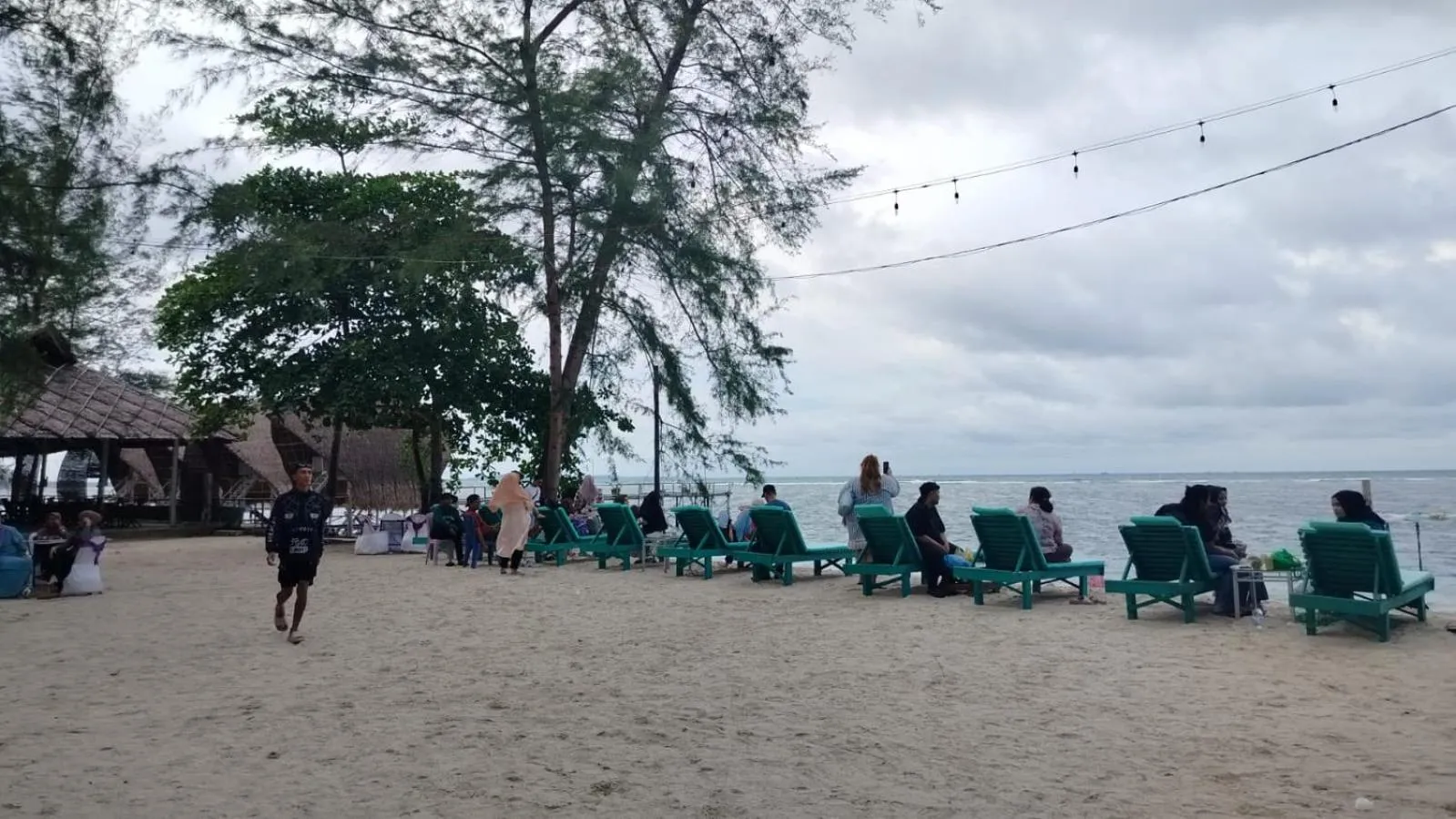 Madu Tiga Beach and Resort