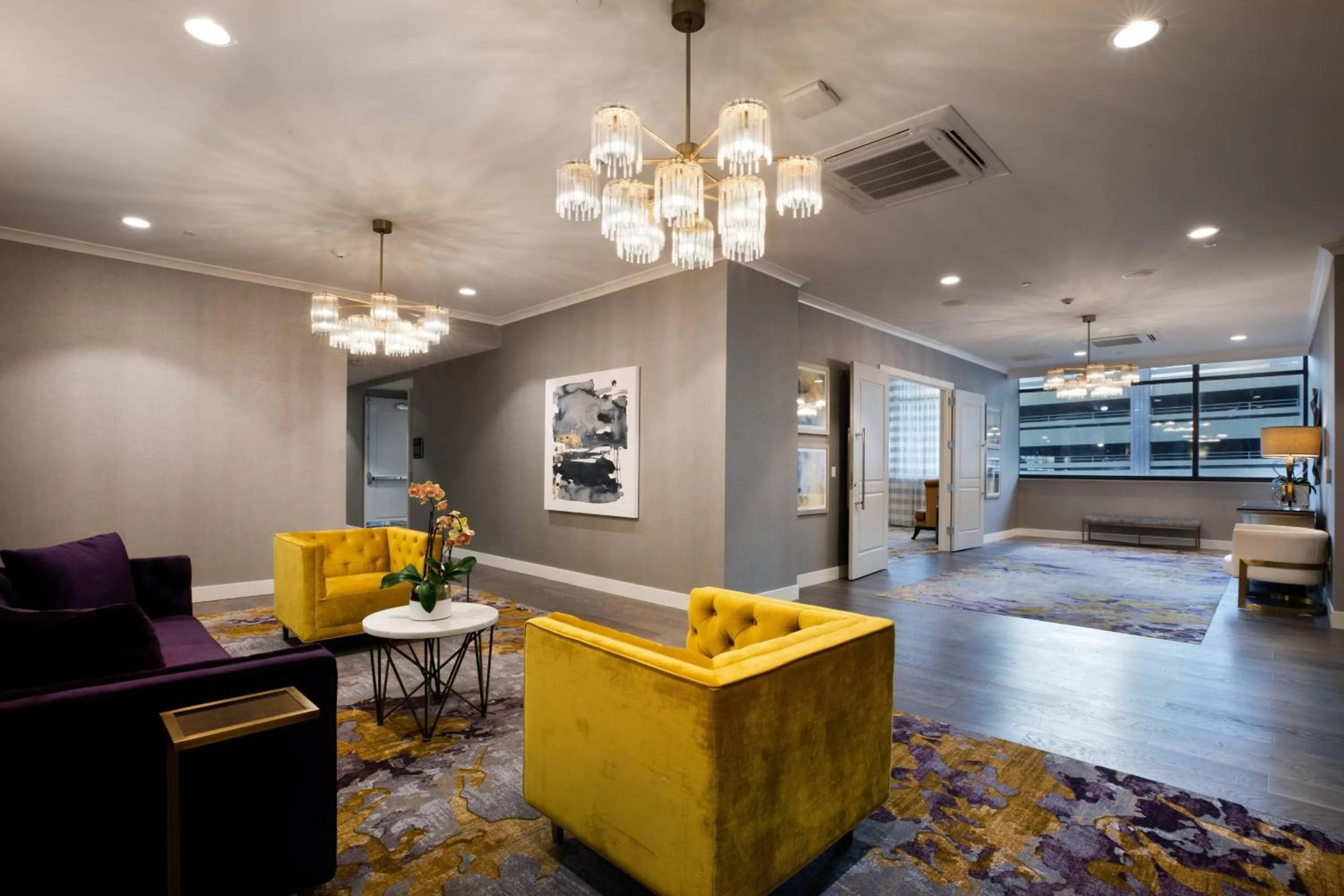 Meeting/conference room in Ambassador Hotel Kansas City, Autograph Collection