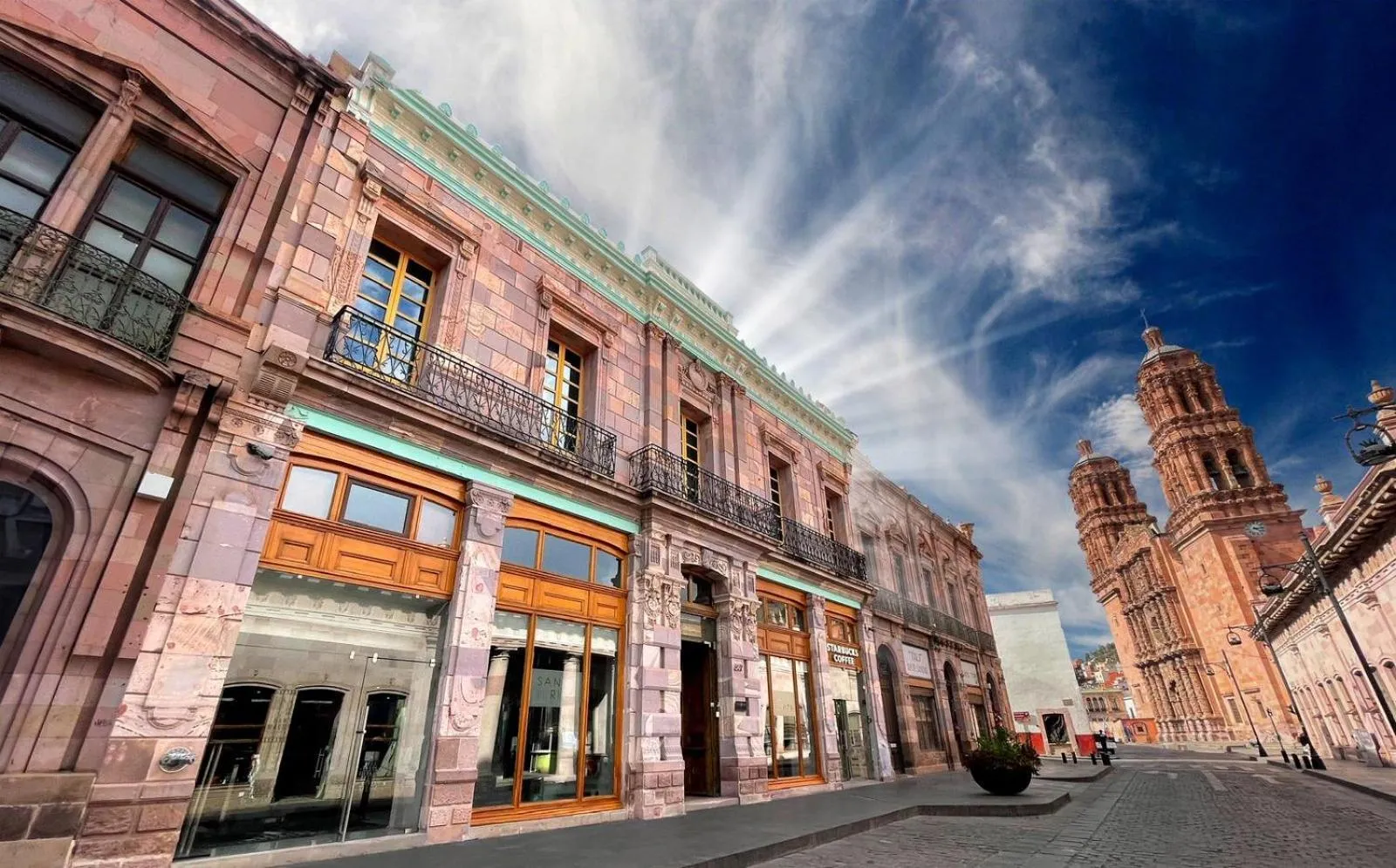 Location in Santa Rita Hotel del Arte