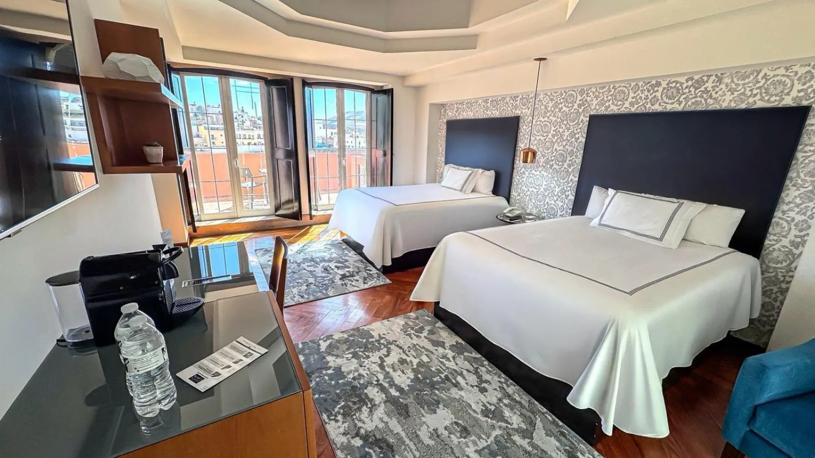 Photo of the whole room, Bed in Santa Rita Hotel del Arte
