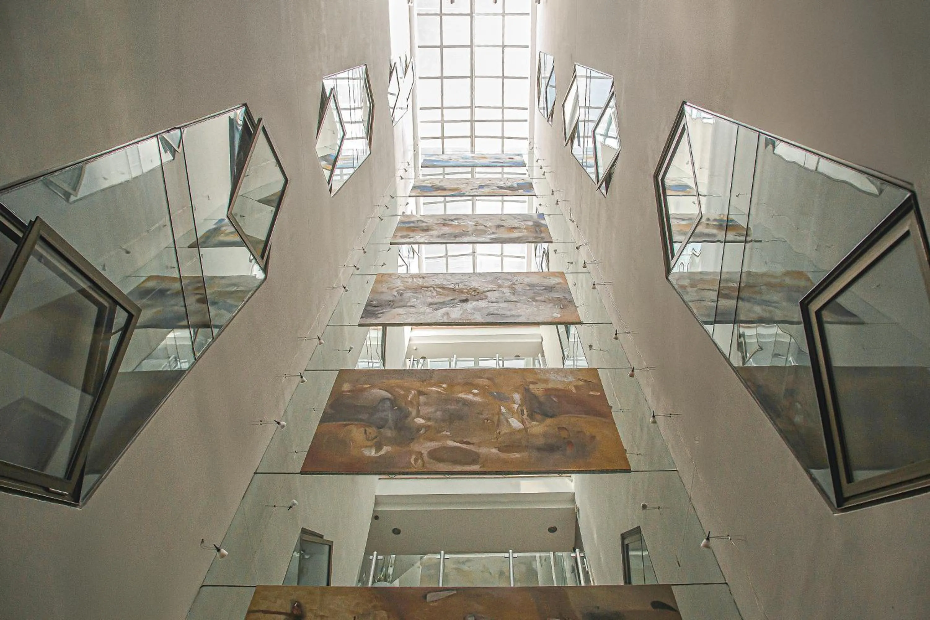 Inner courtyard view in Santa Rita Hotel del Arte