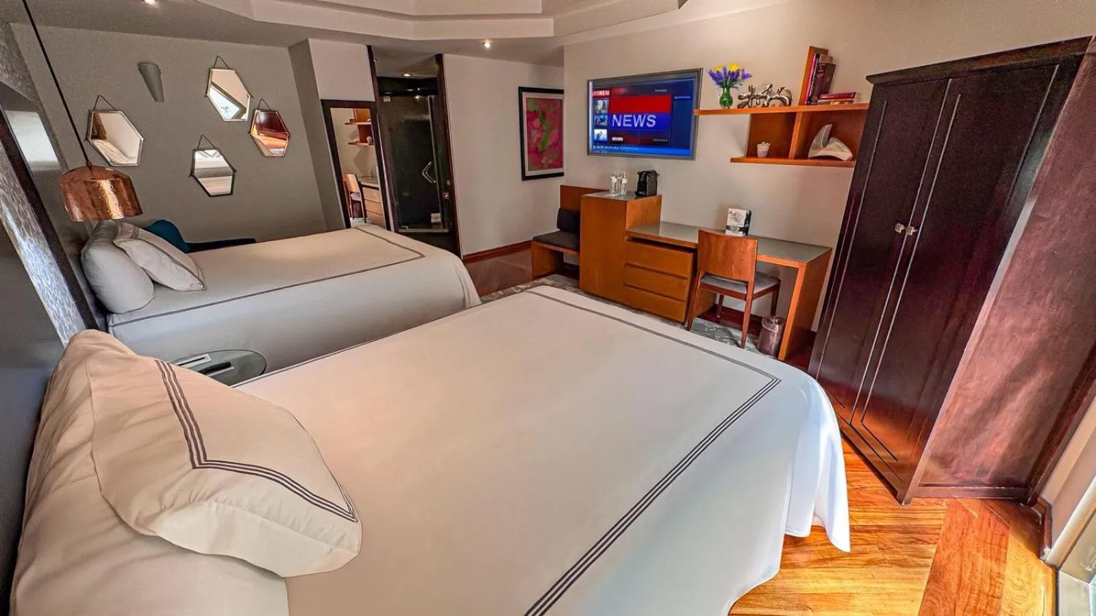 Photo of the whole room, Bed in Santa Rita Hotel del Arte