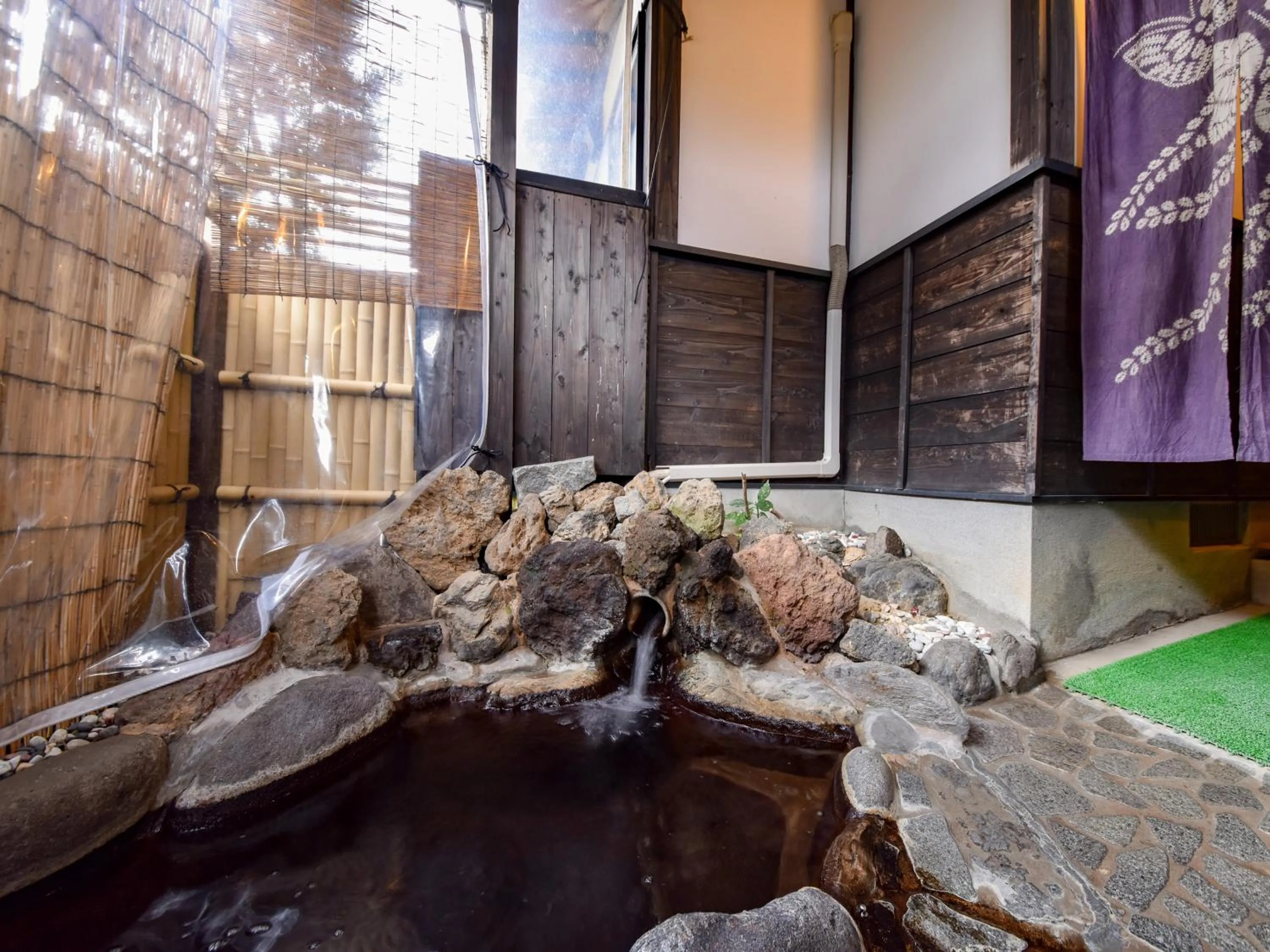 Hot Spring Bath in Sanso Matsuya