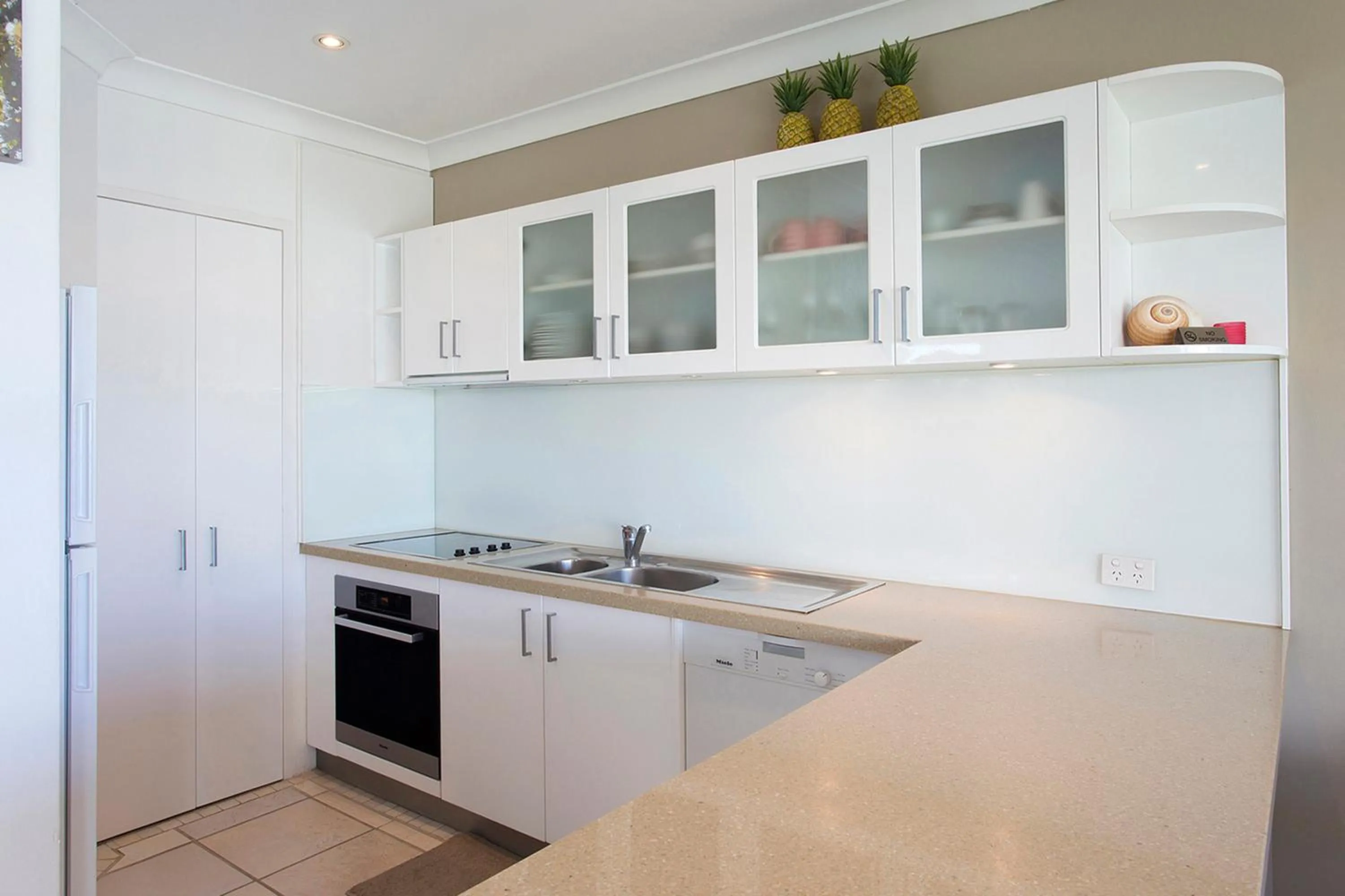 Kitchen or kitchenette in Noosa Shores Resort