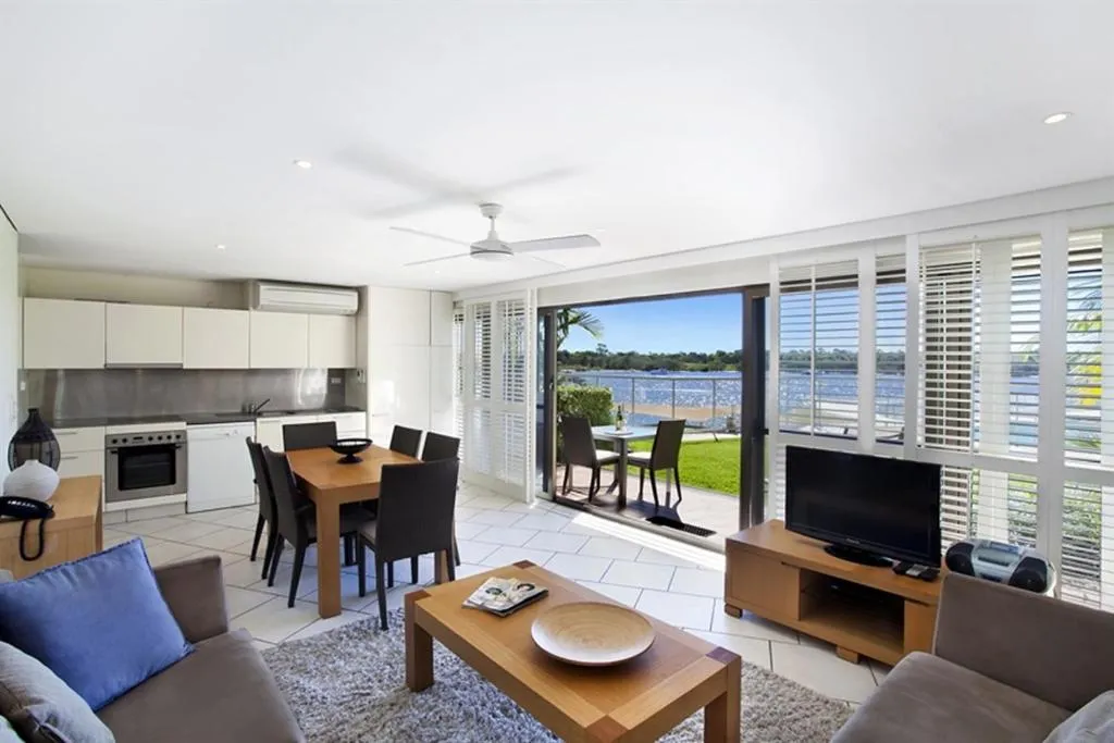 Noosa Shores Resort