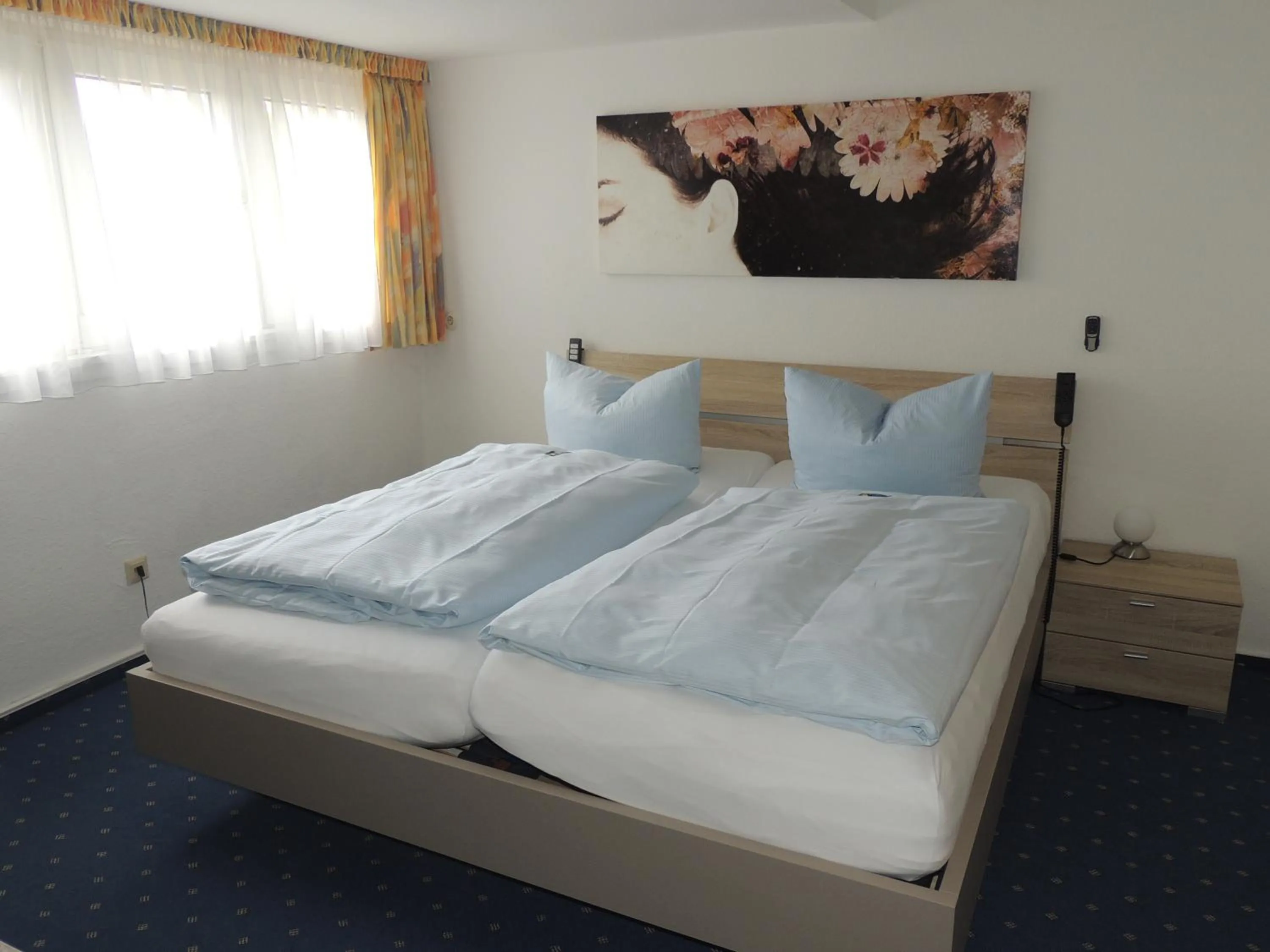 Photo of the whole room, Bed in Hotel Stadt Munster