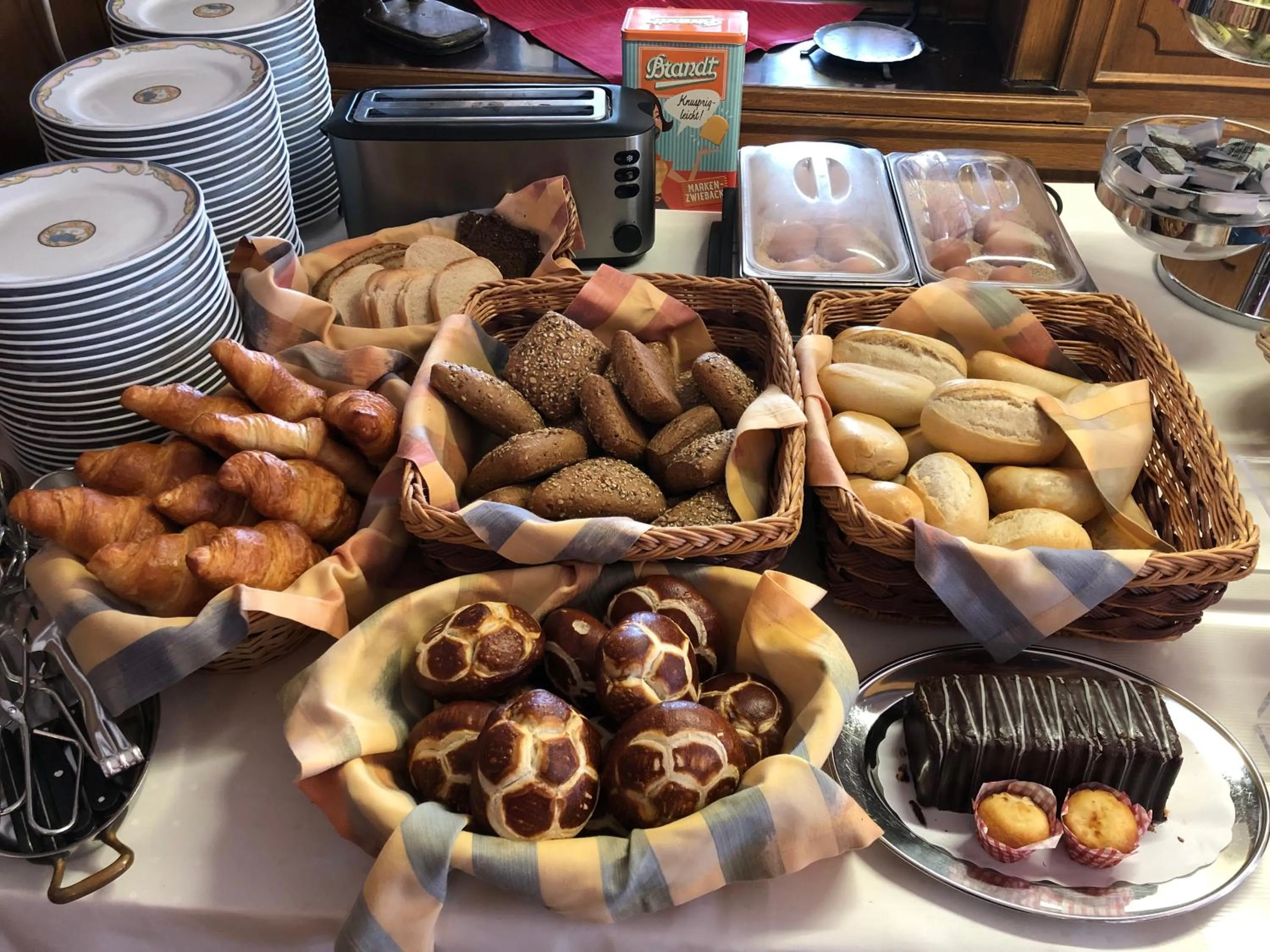 Buffet breakfast in Hotel Stadt Munster