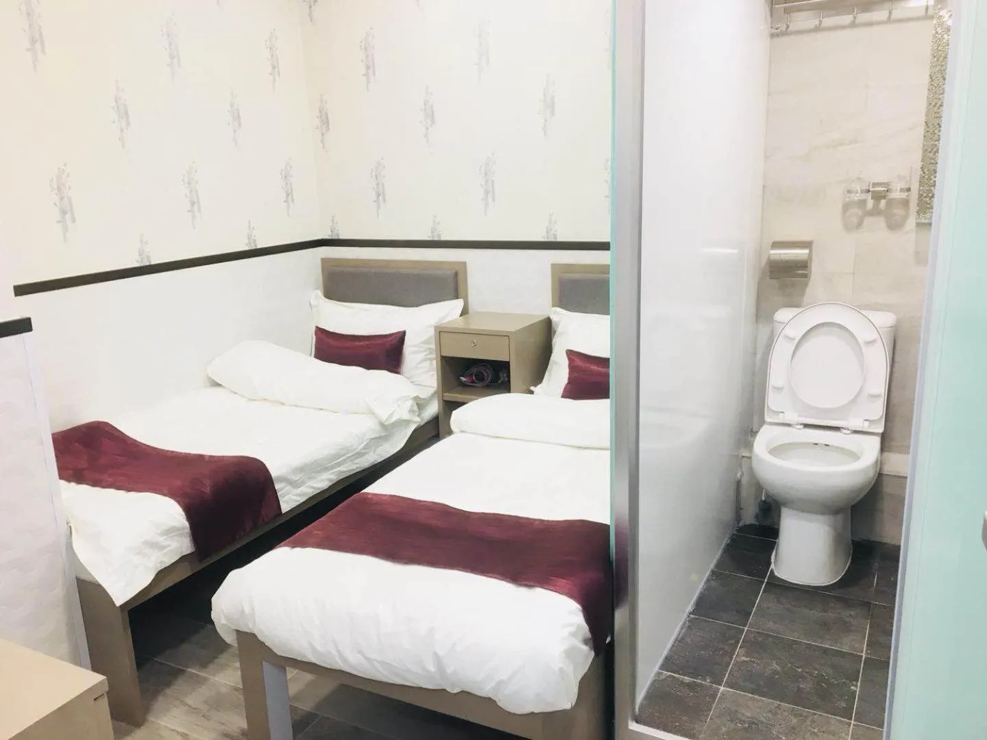 Bed in Vve Vve Hotel