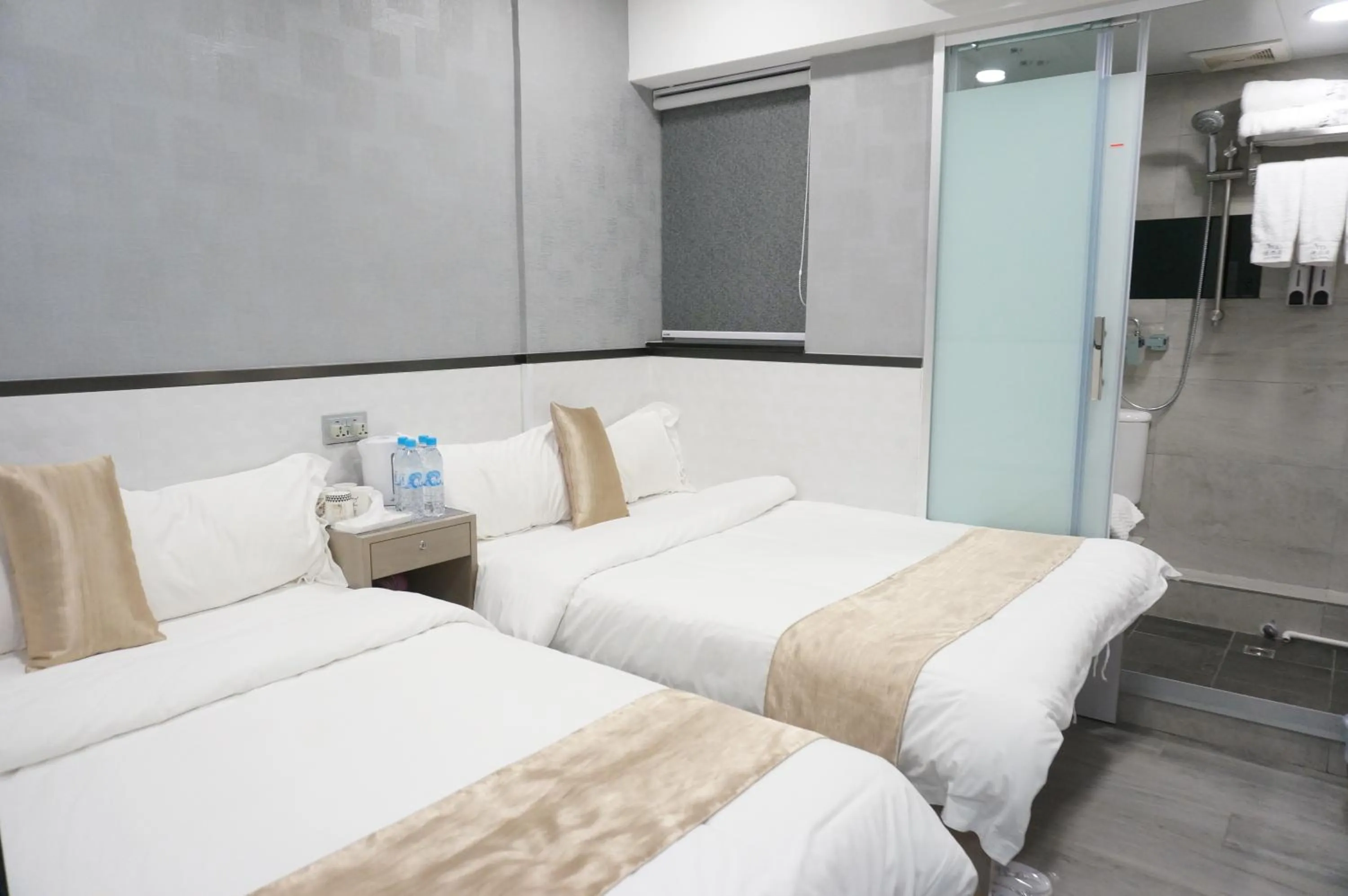 Bed in Vve Vve Hotel