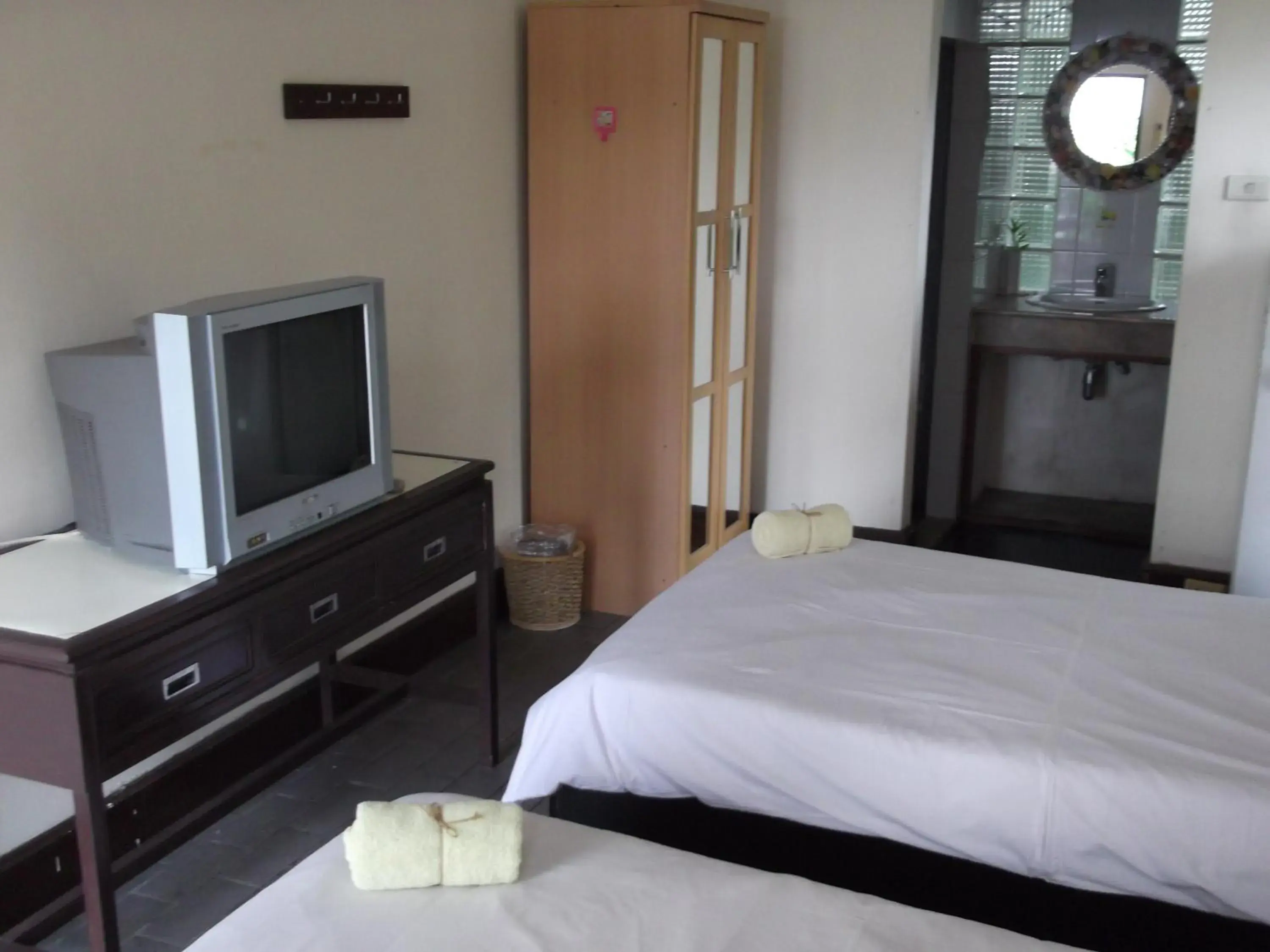 Corner Twin Room in Rim Ping Guest House Corner Twin Room in Rim Ping Guest House