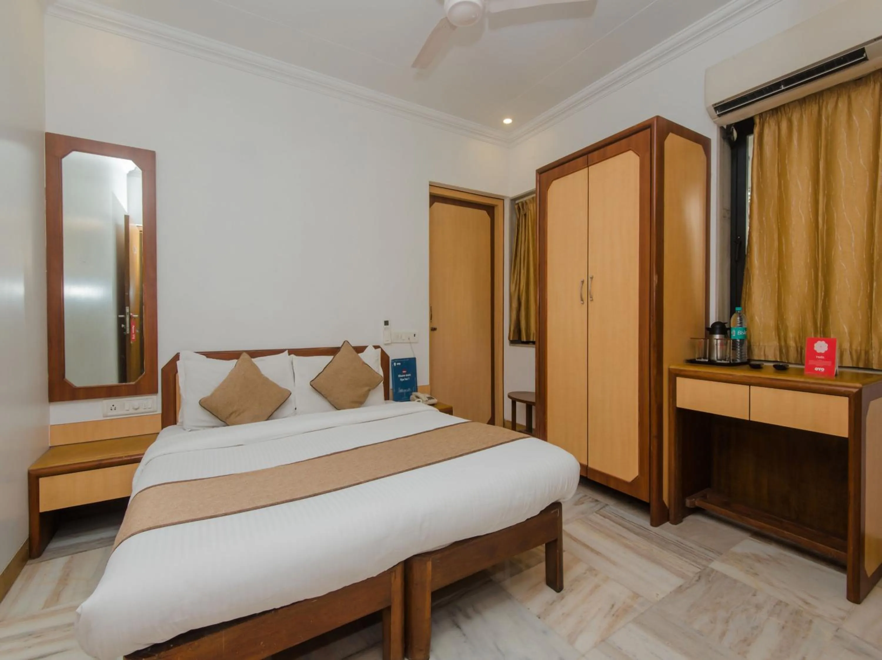 Bedroom, Bed in Accord Hotel