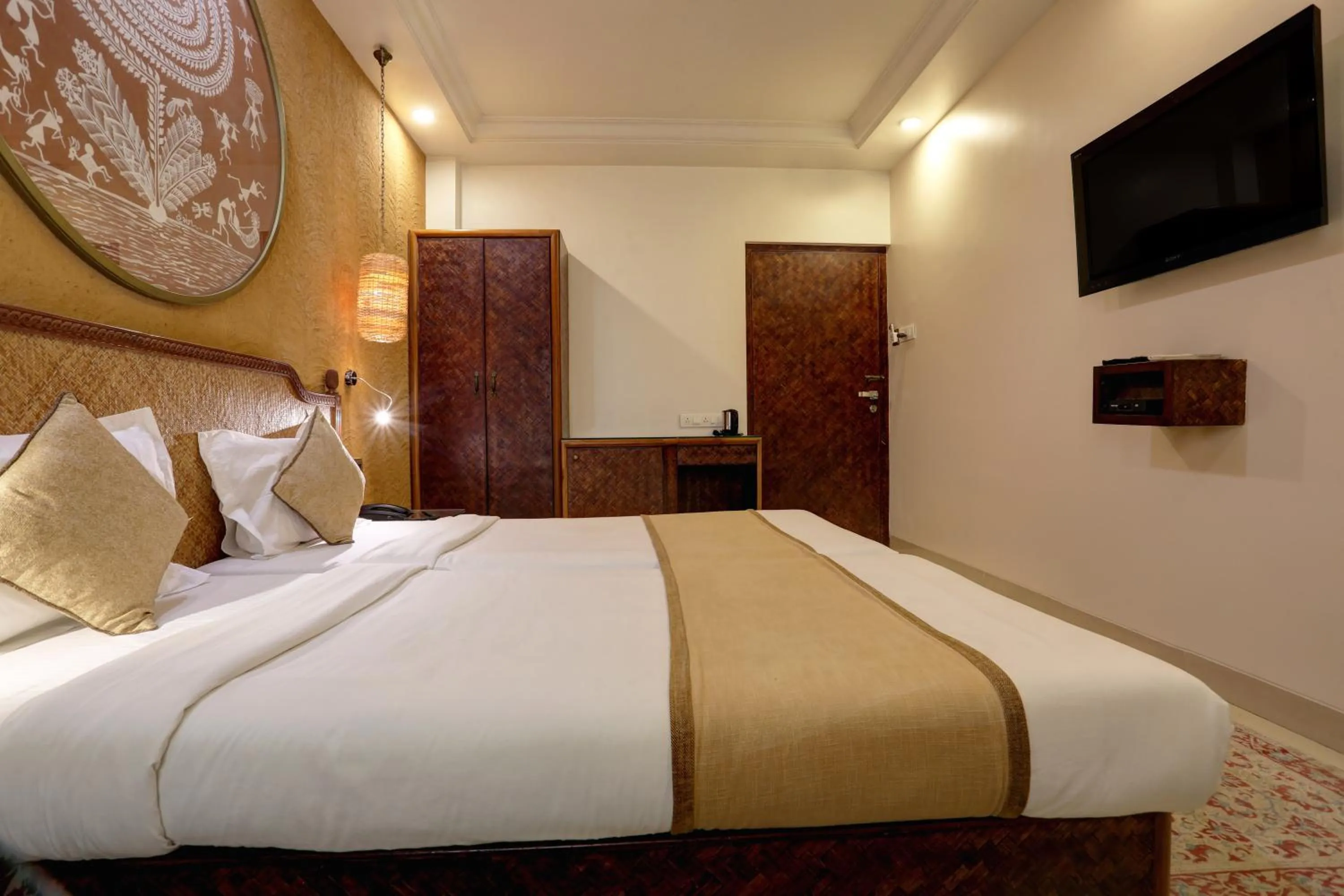 Bedroom, Bed in Accord Hotel