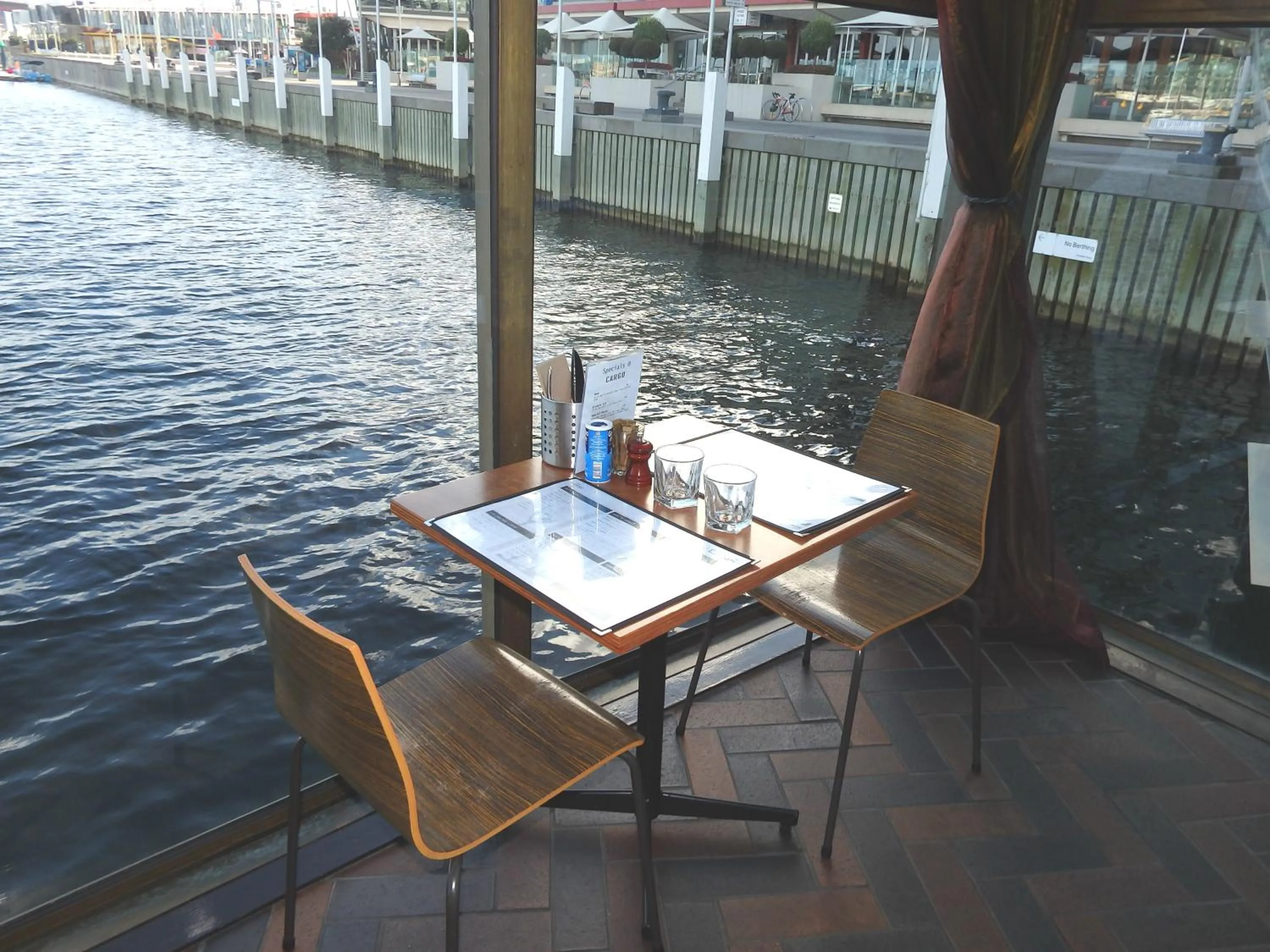 Restaurant/places to eat in Docklands Private Collection - City Harbour Apartments