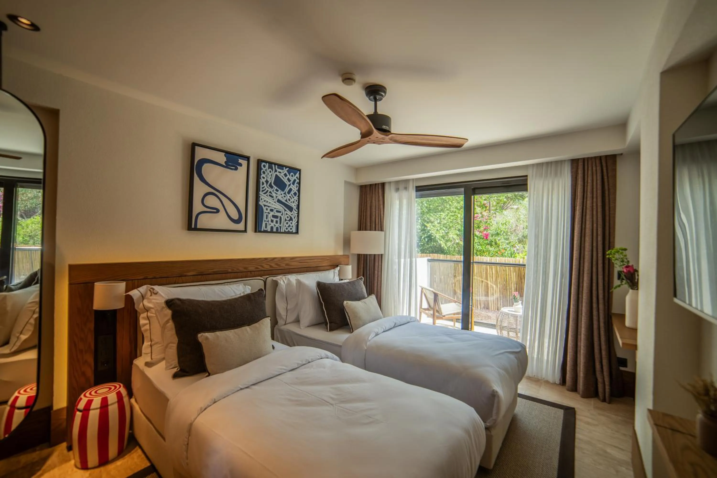 Bed in Avantgarde Refined Yalıkavak