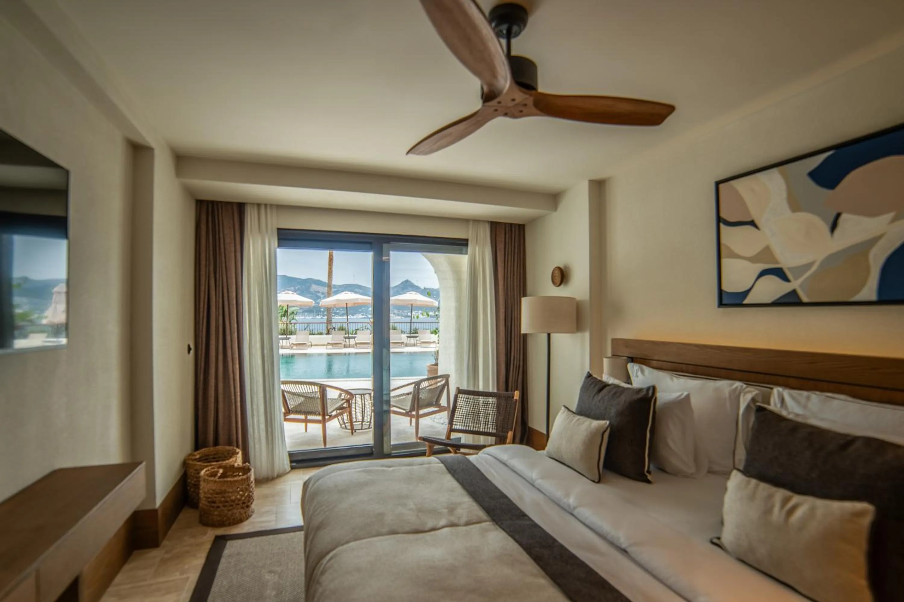 Bed in Avantgarde Refined Yalıkavak