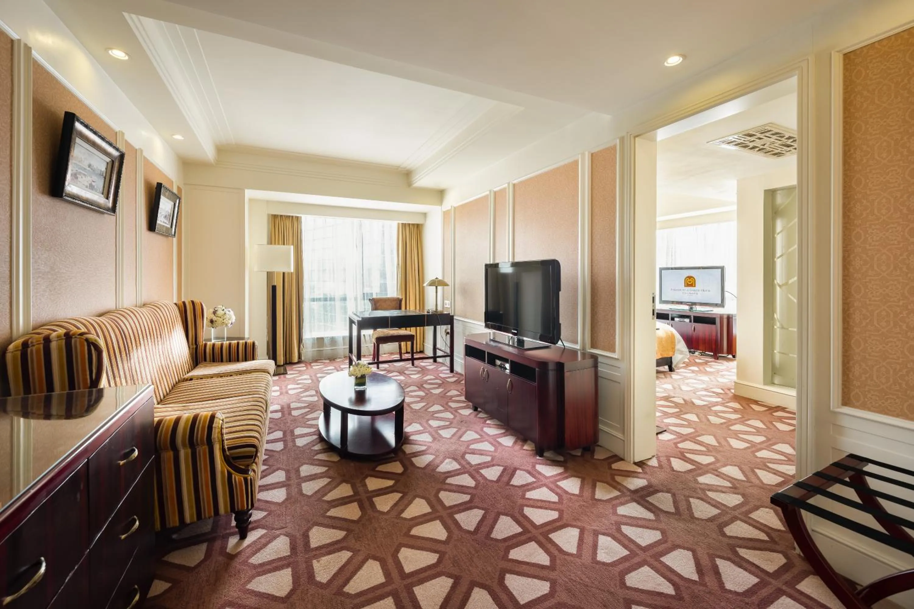 Living room in Paramount Gallery Hotel