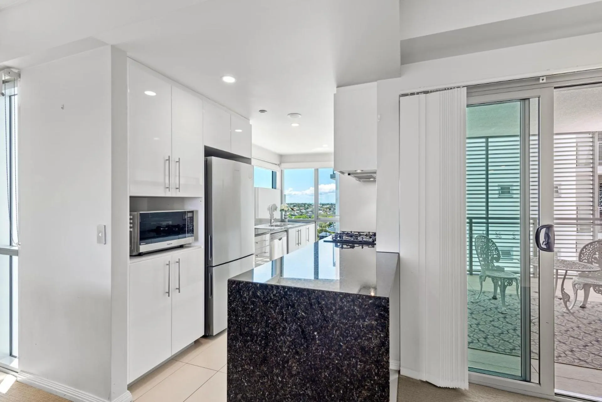 Kitchen or kitchenette in Proximity Waterfront Apartments