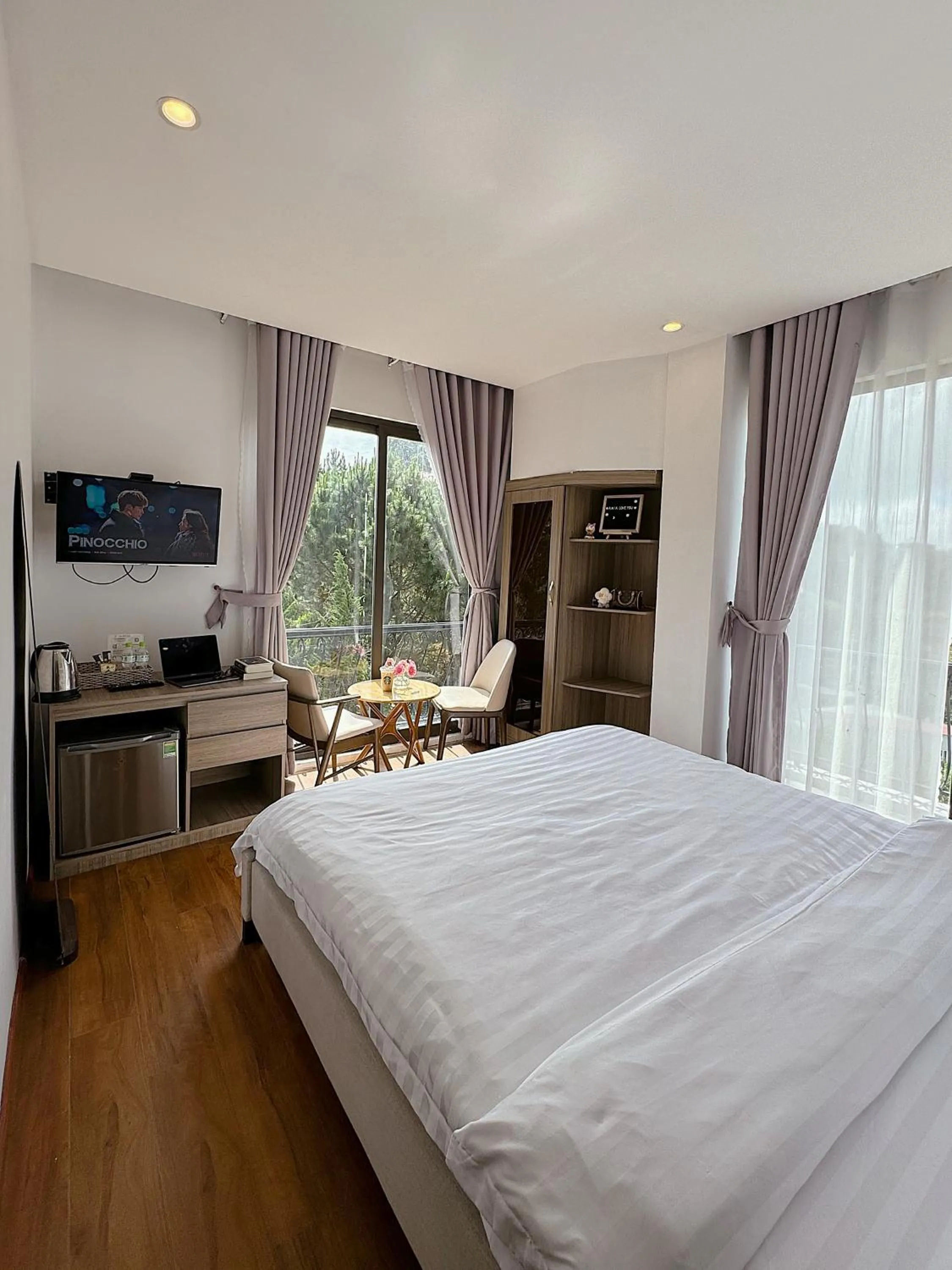 Bedroom, Bed in Amia Dalat