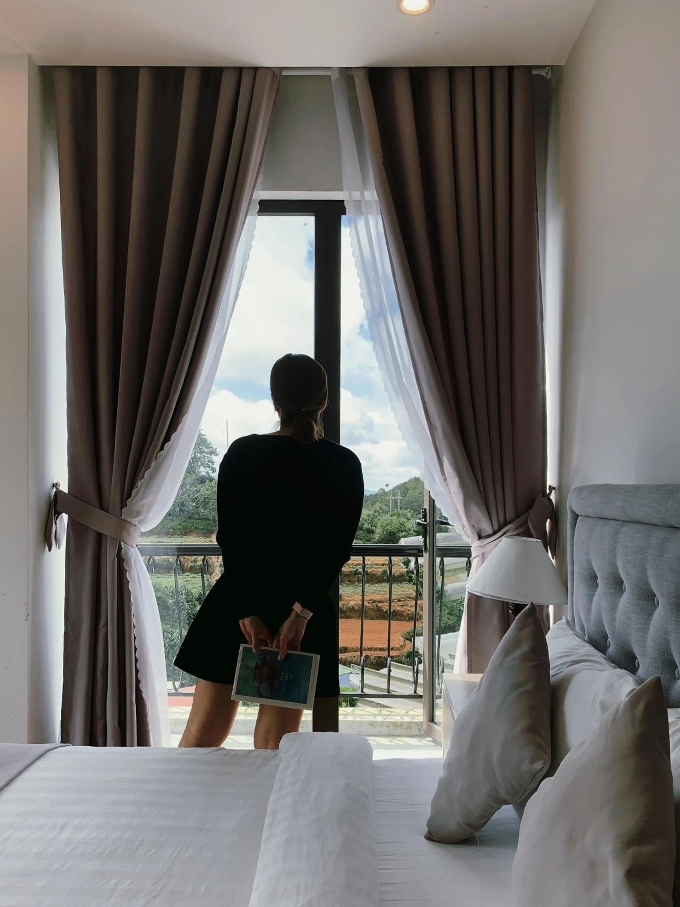 Mountain view, Bed in Amia Dalat