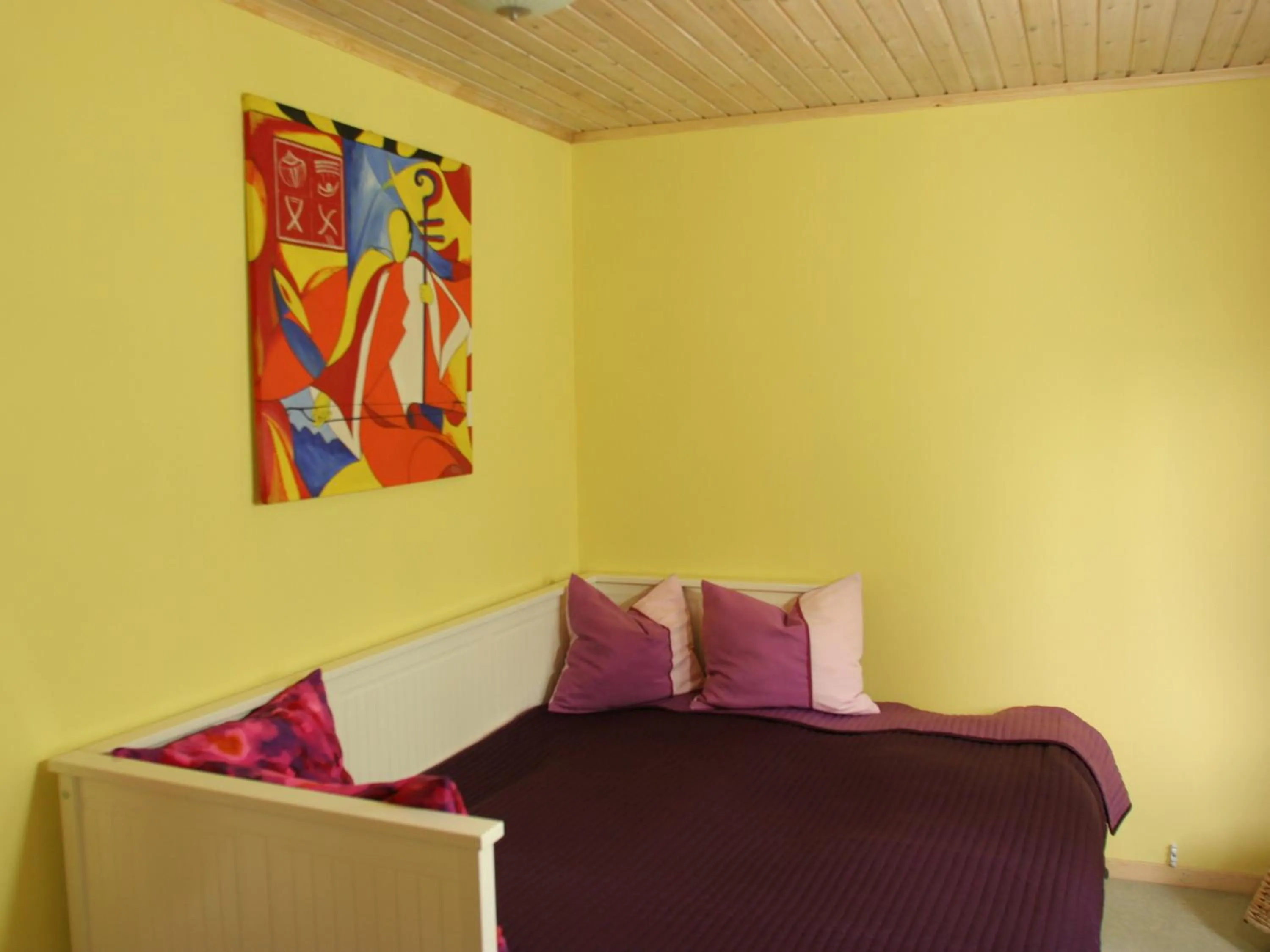 Bed in Bed & Breakfast Björkhyddan