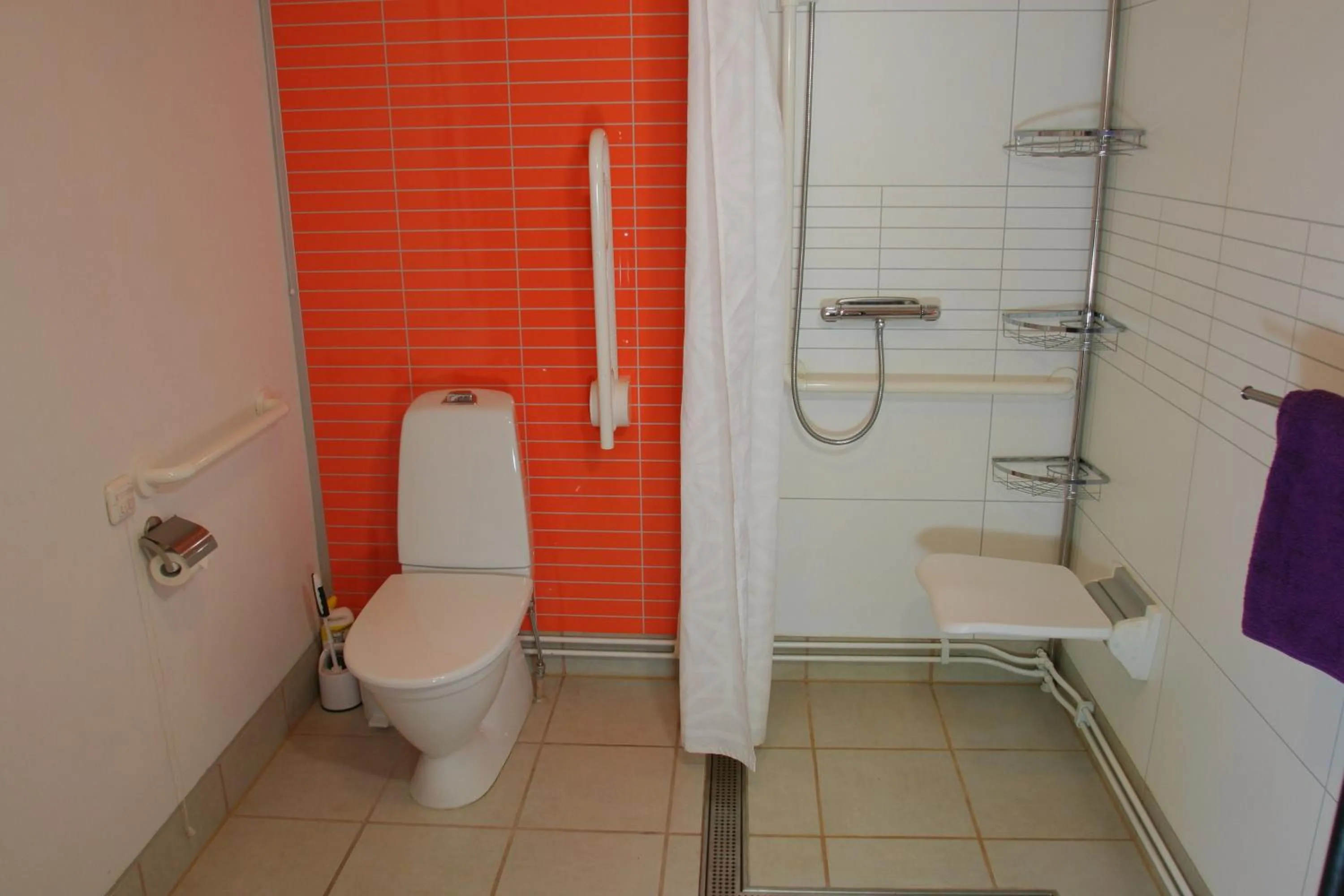 Shower in Bed & Breakfast Björkhyddan