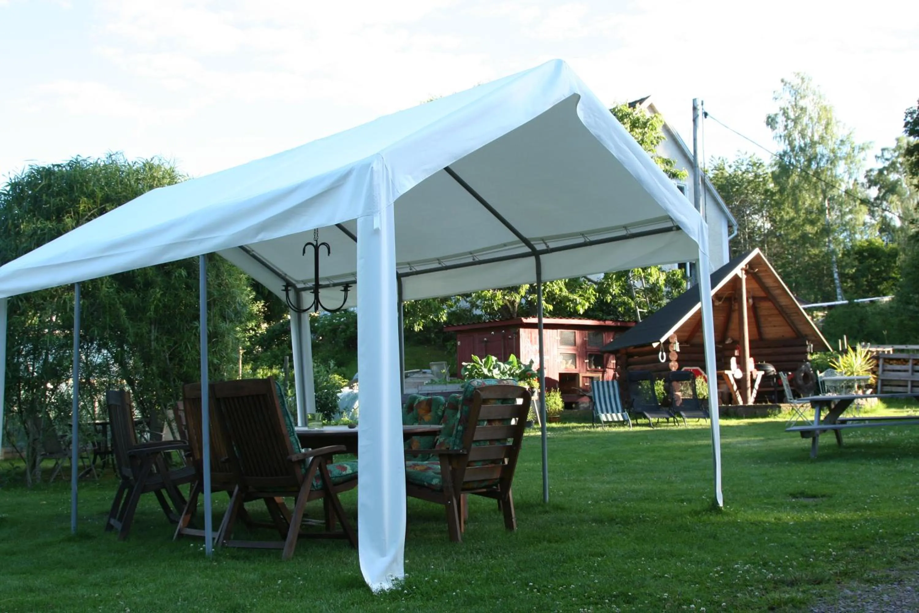 BBQ facilities in Bed & Breakfast Björkhyddan