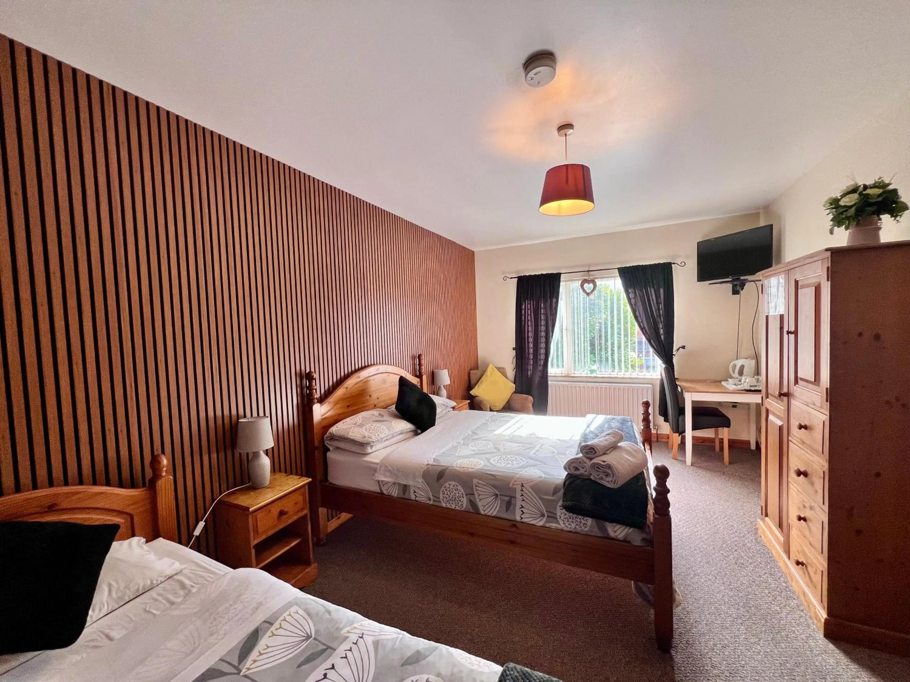 Bedroom, Bed in Ashfield Bed & Breakfast