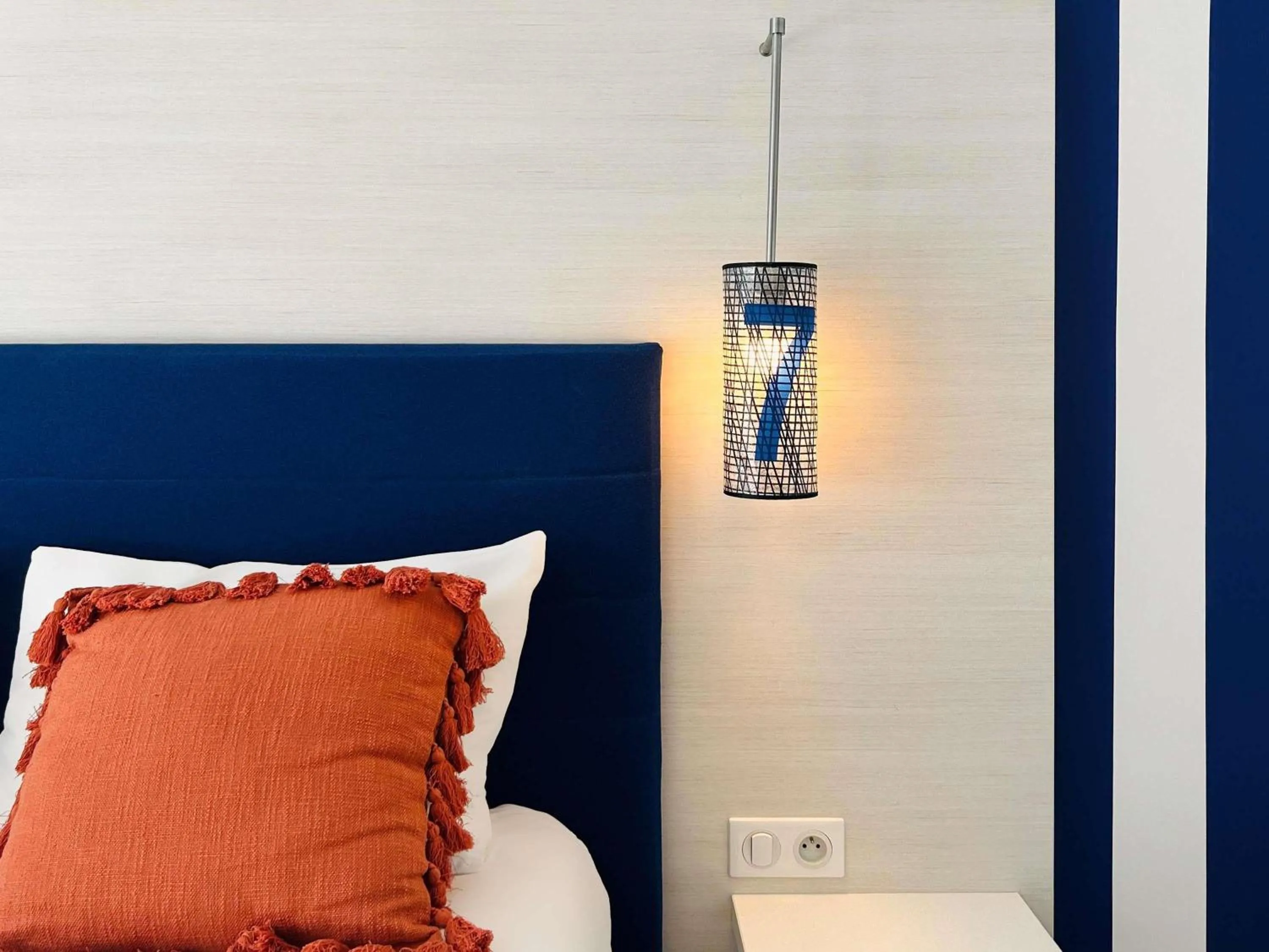 Bedroom, Bed in ibis Styles Quiberon Centre