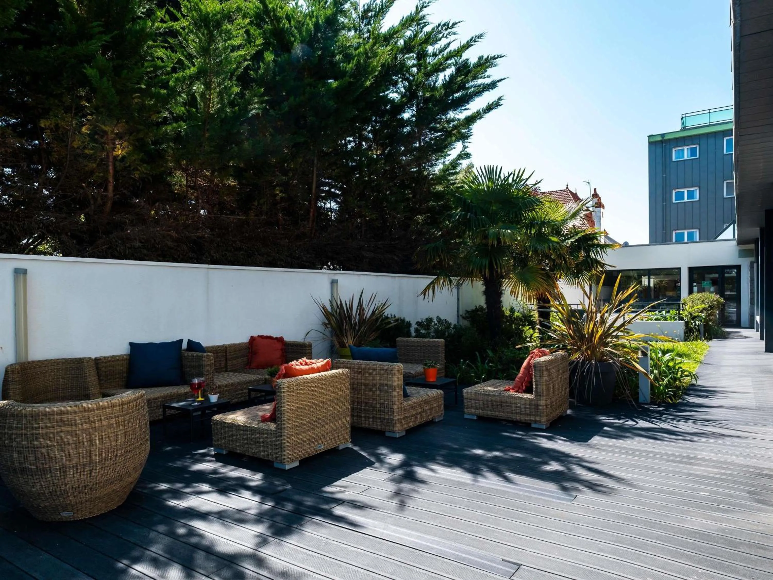 Lounge or bar in ibis Styles Quiberon Centre