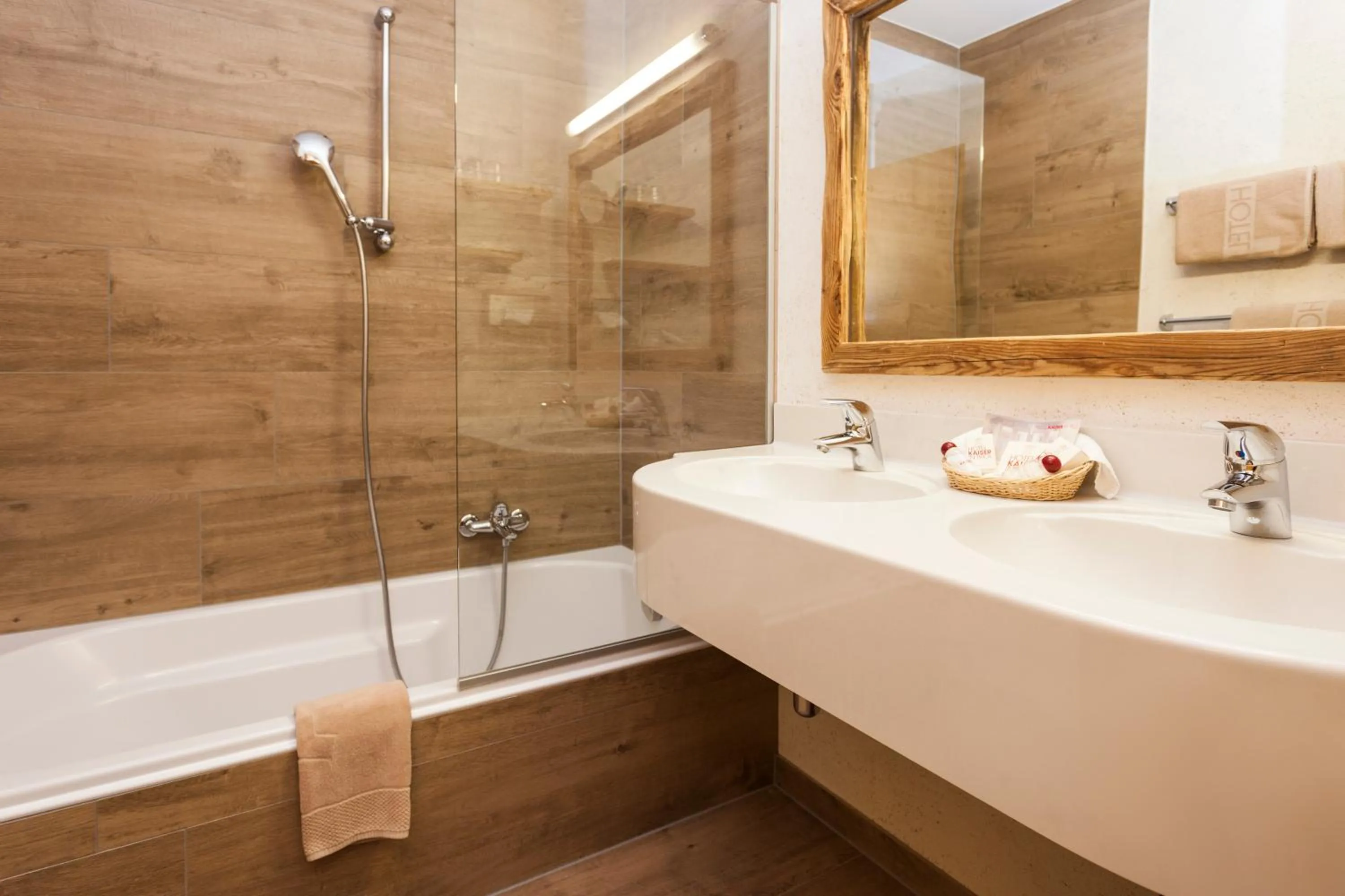 Bathroom in Hotel Kaiser in Tirol