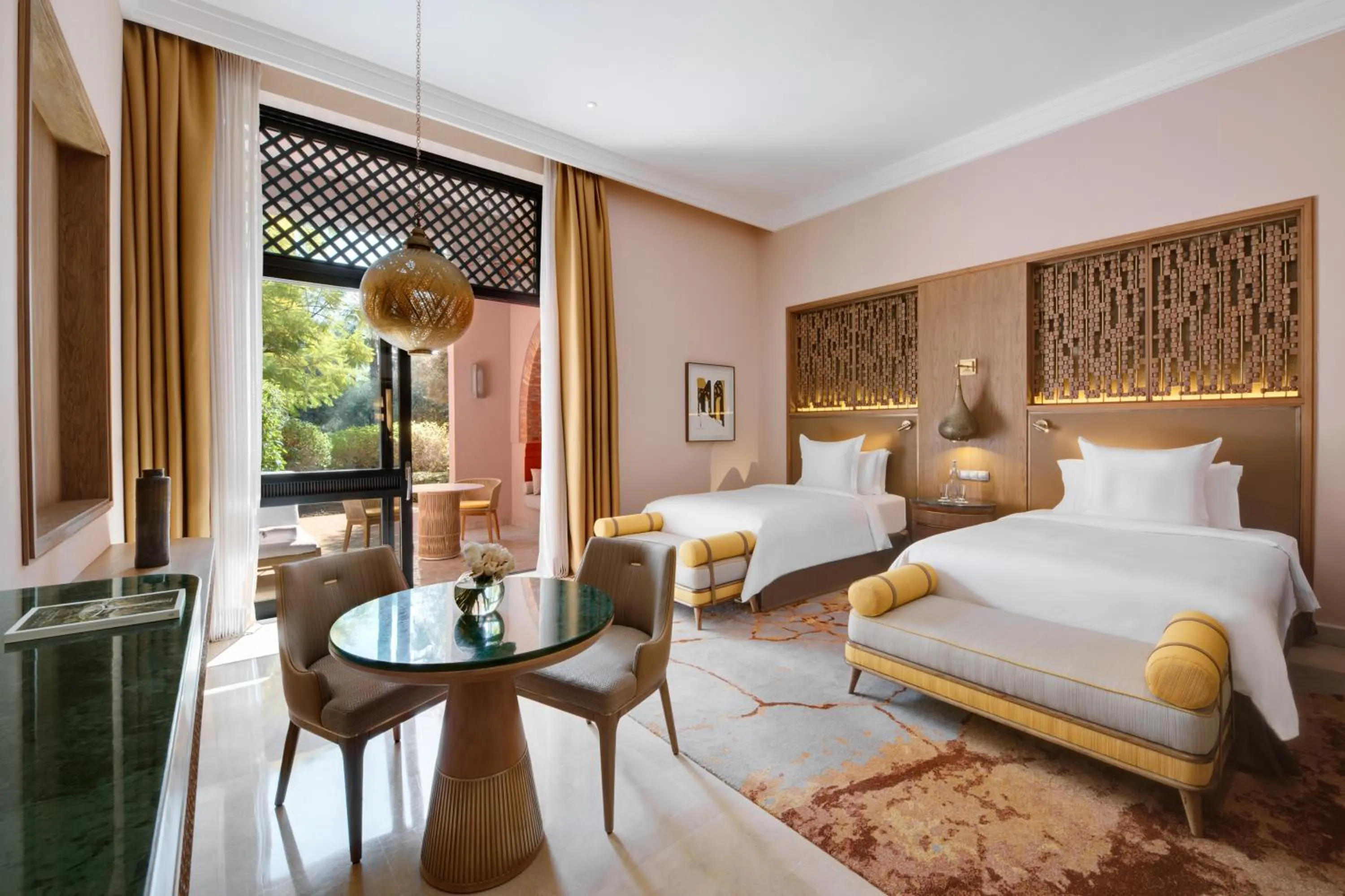Bedroom, Bed in Four Seasons Resort Marrakech