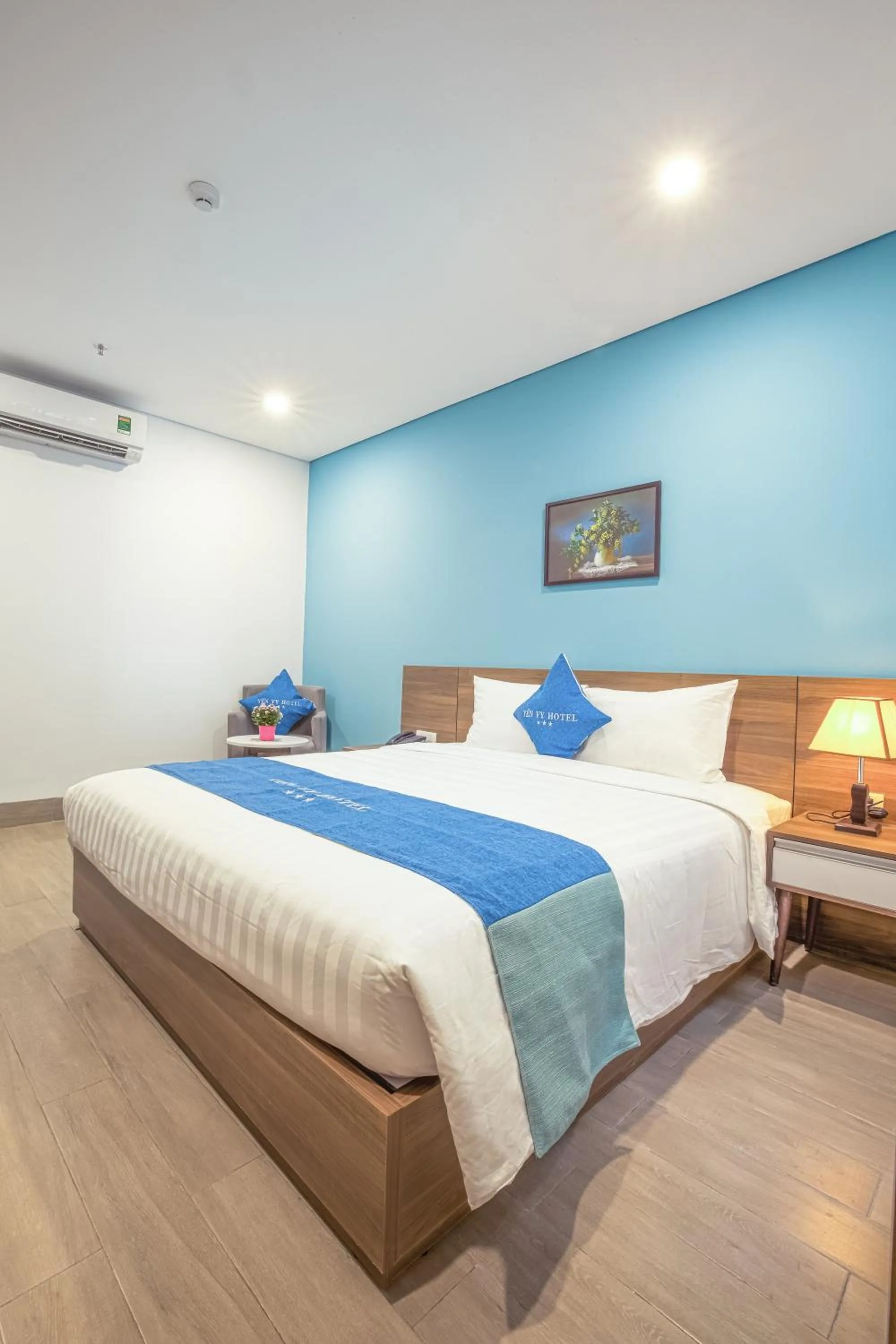 Photo of the whole room, Bed in Yen Vy Hotel and Apartment