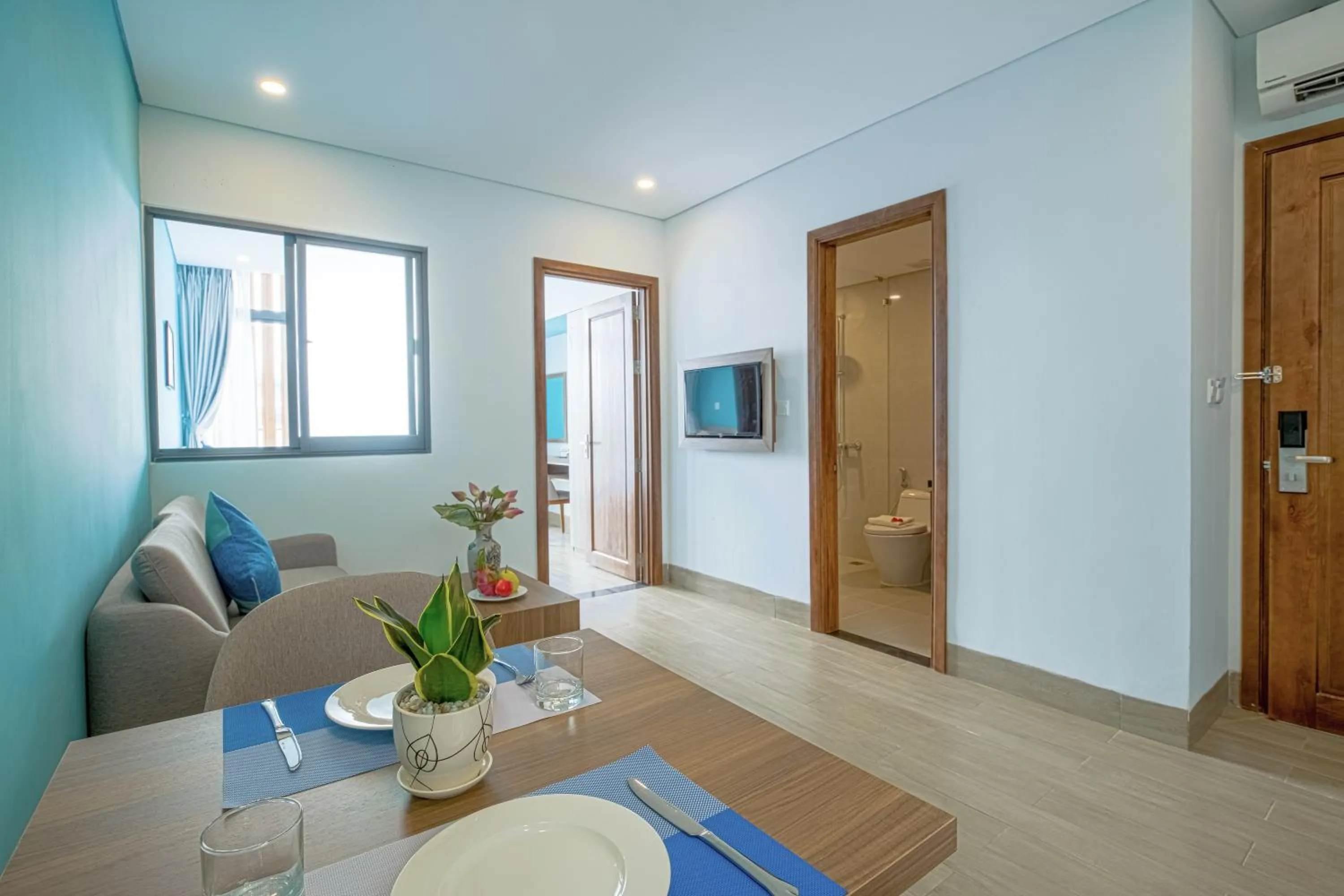 Photo of the whole room in Yen Vy Hotel and Apartment