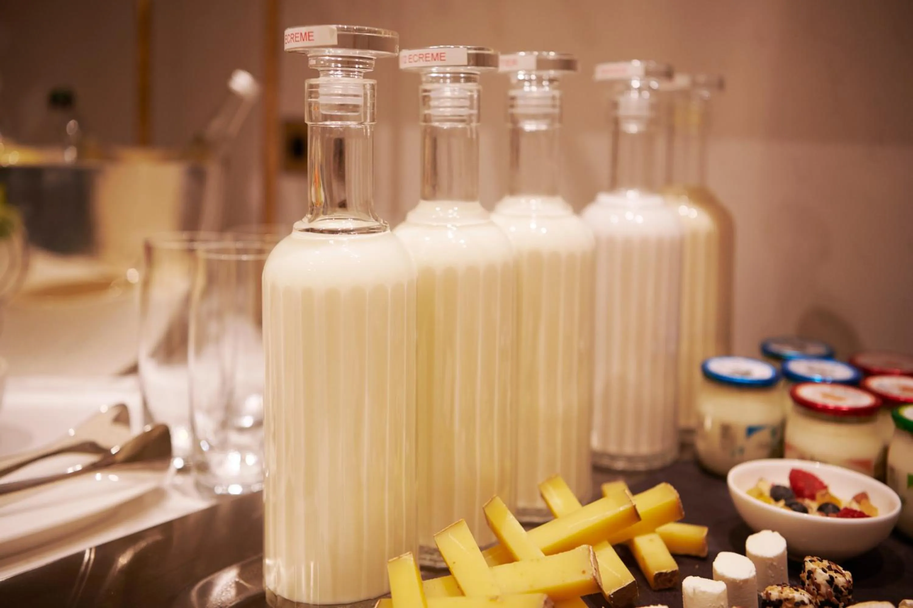 Buffet breakfast in Grand Powers Hotel