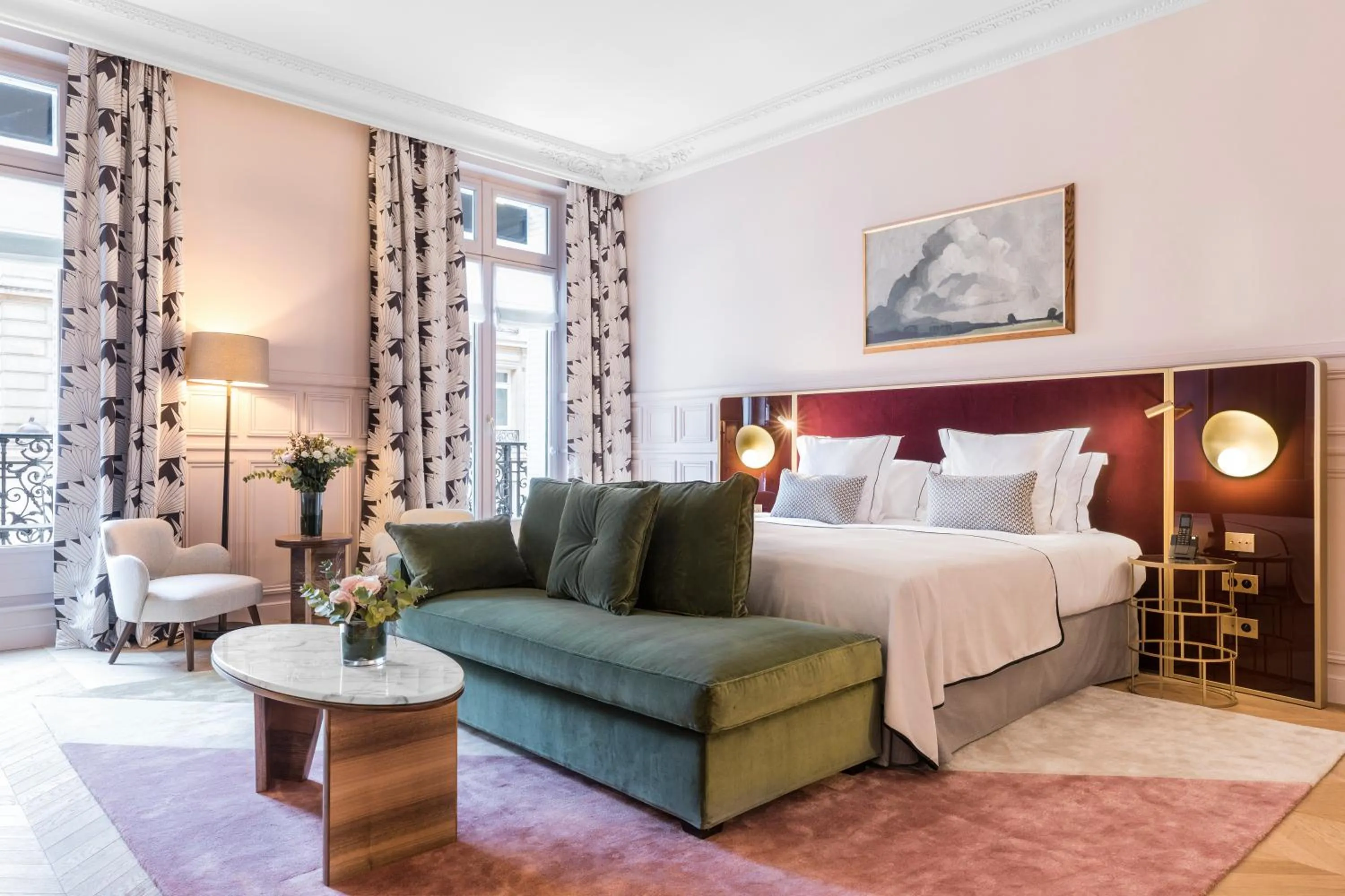 Bed in Grand Powers Hotel