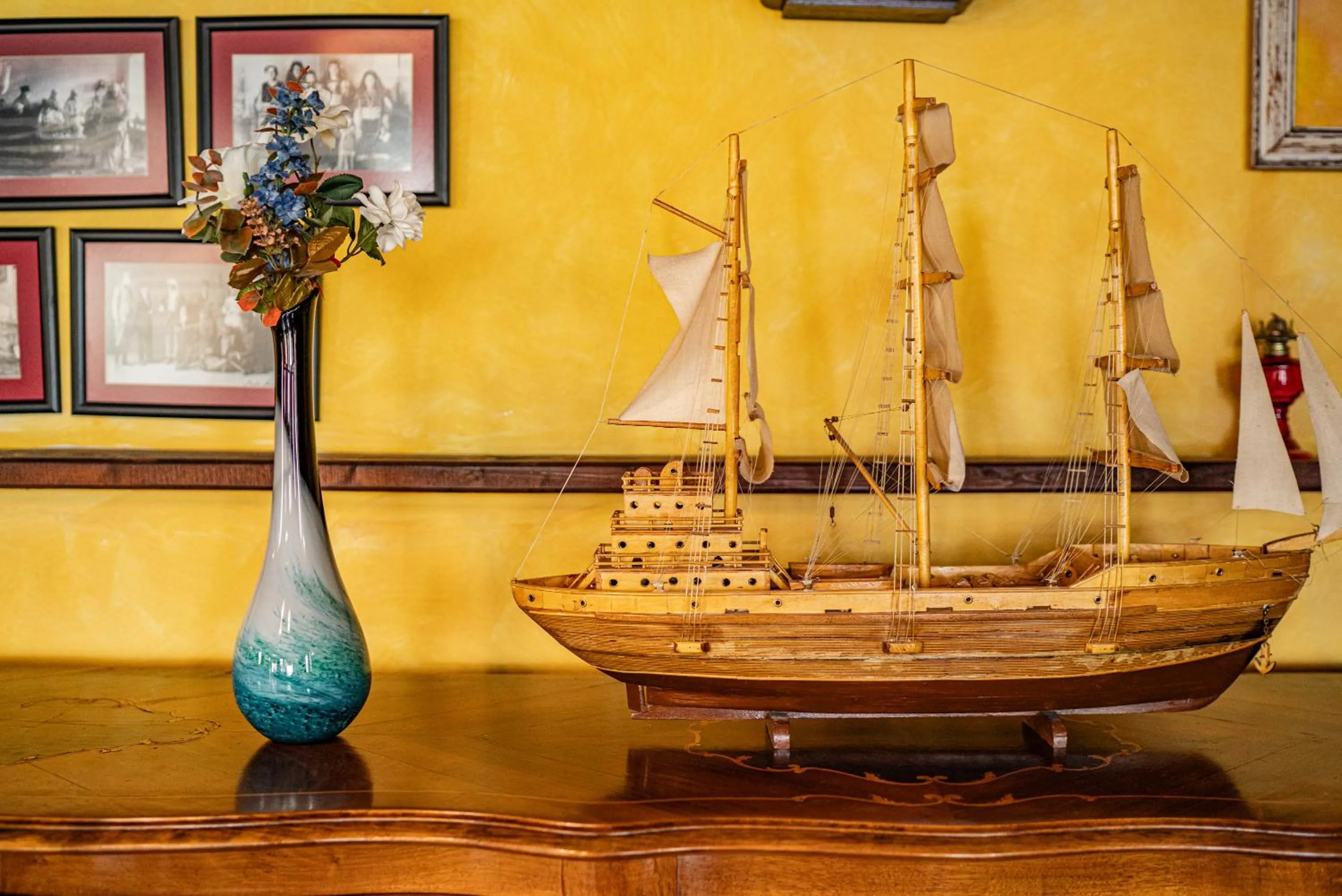 Decorative detail in Vila Belvedere