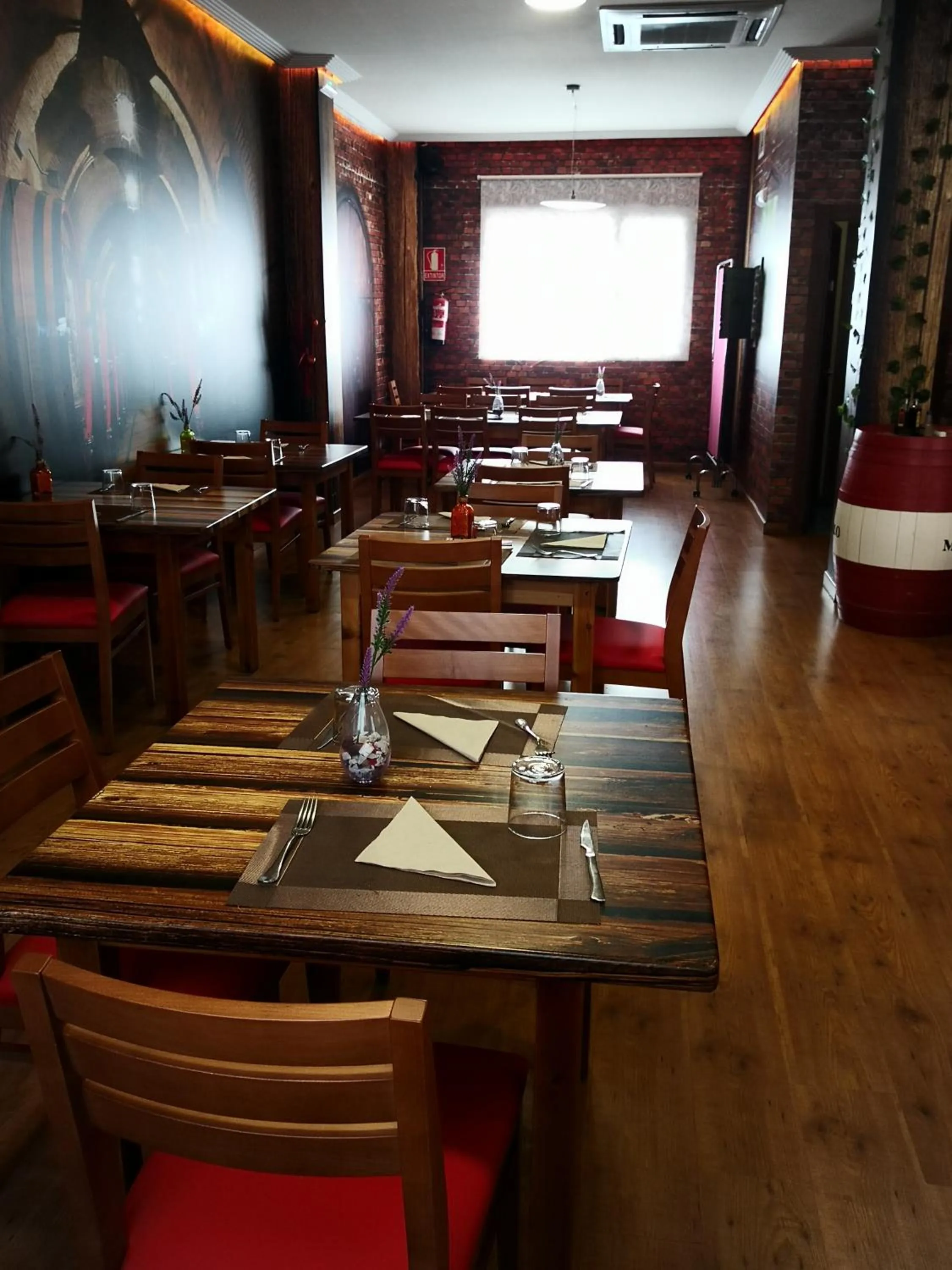 Restaurant/places to eat in Hotel Alfageme