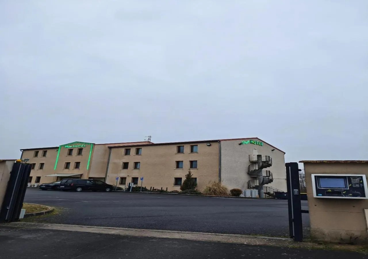 Property building in Contact Hôtel - Prim Witry - Reims Nord