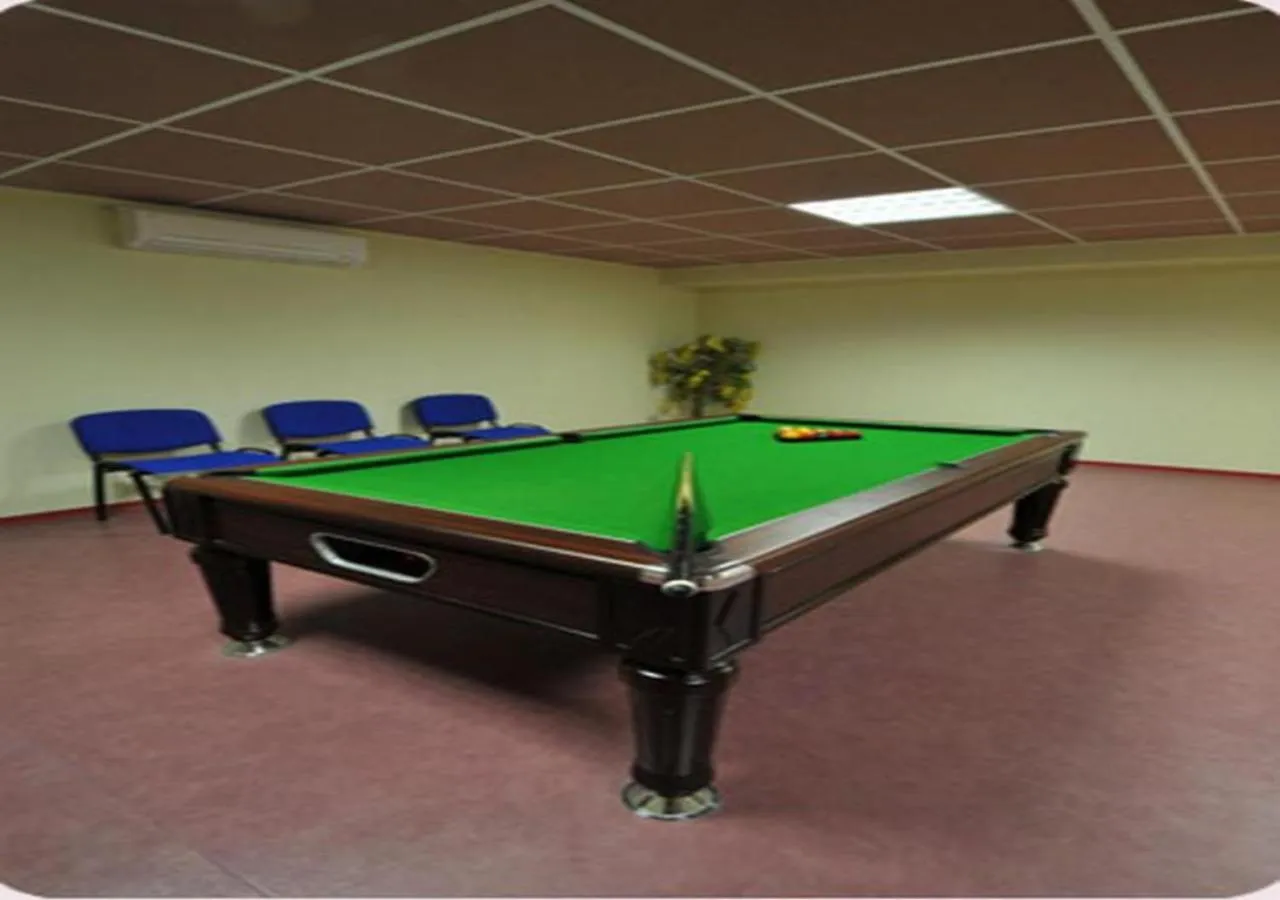 Billiard in Contact Hôtel - Prim Witry - Reims Nord