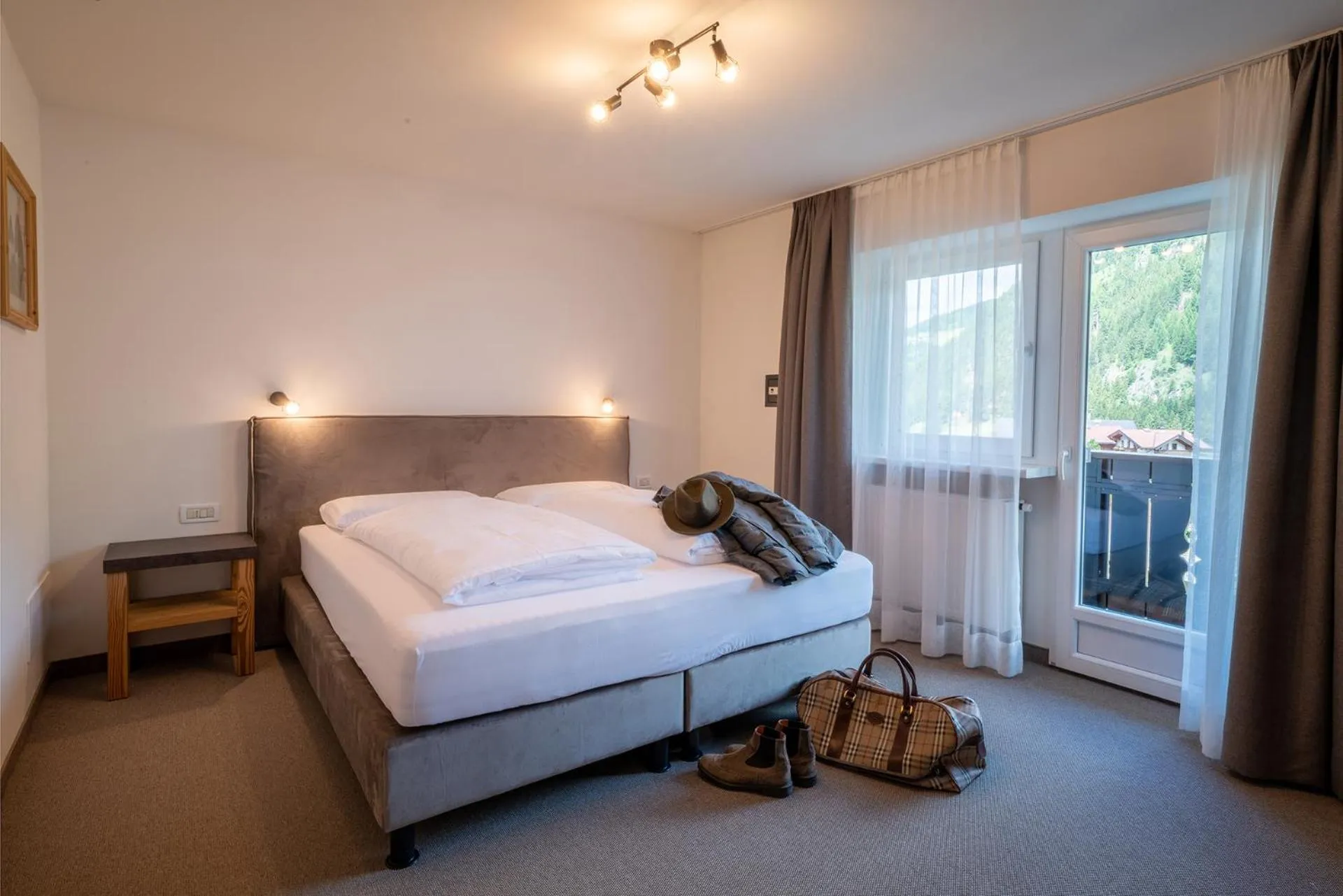 Bedroom, Bed in Hotel Monte44