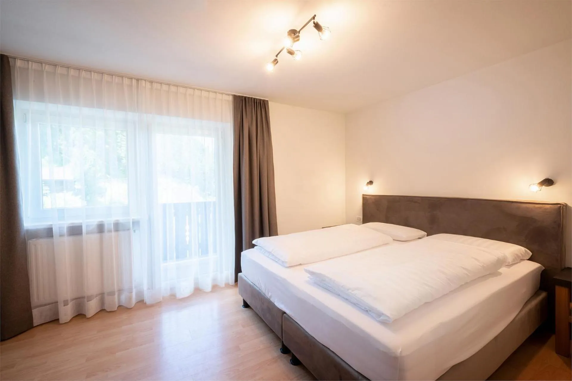 Bedroom, Bed in Hotel Monte44