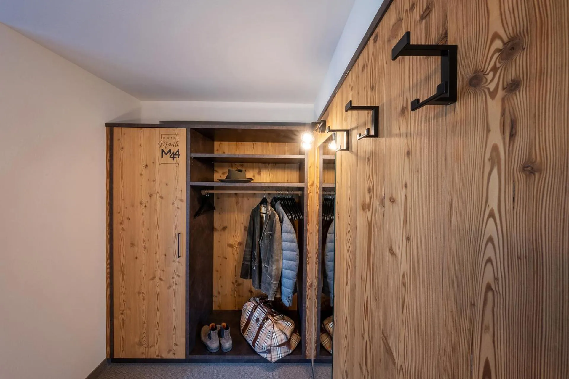 Bedroom in Hotel Monte44