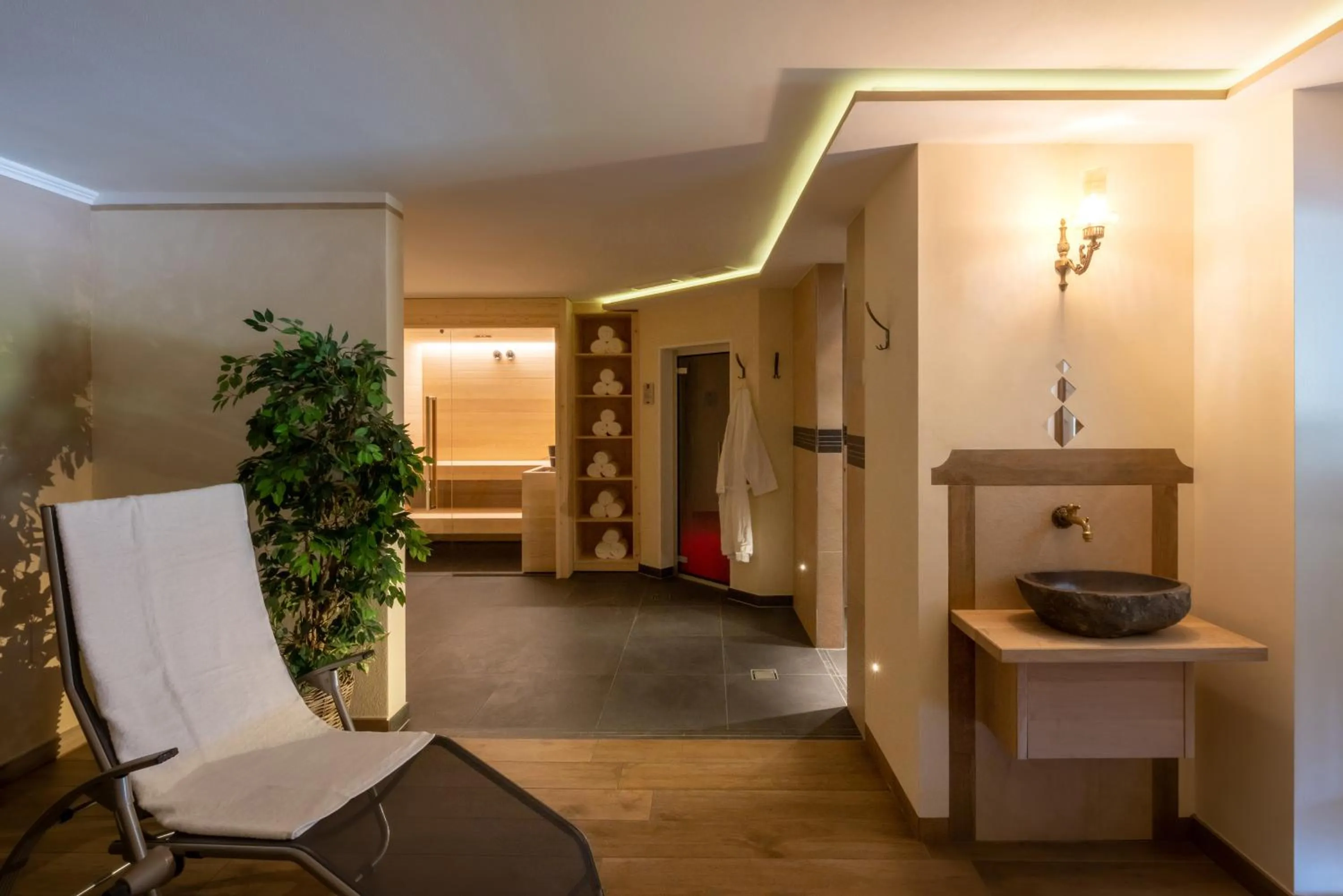 Sauna, Bed in Hotel Monte44
