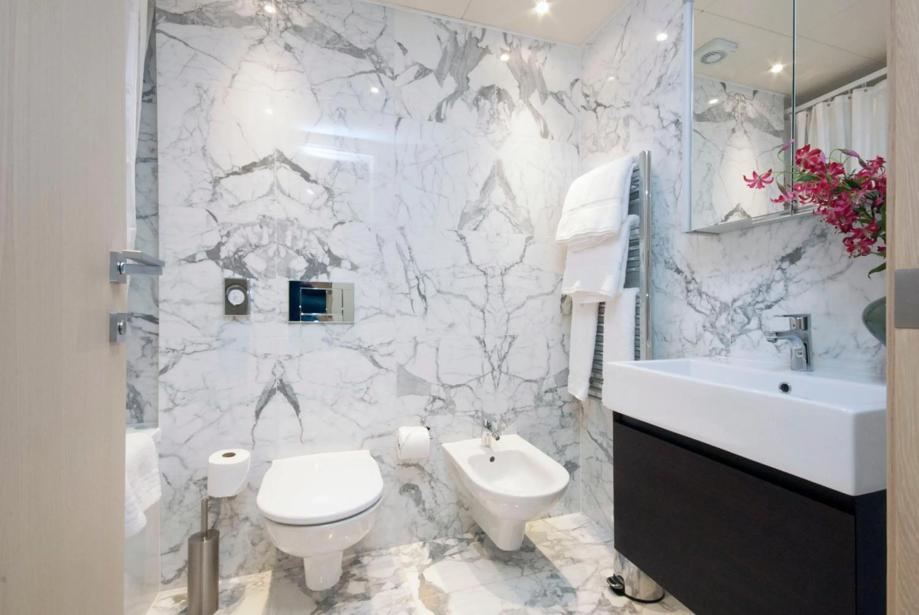 Bathroom in Claverley Court Apartments Knightsbridge