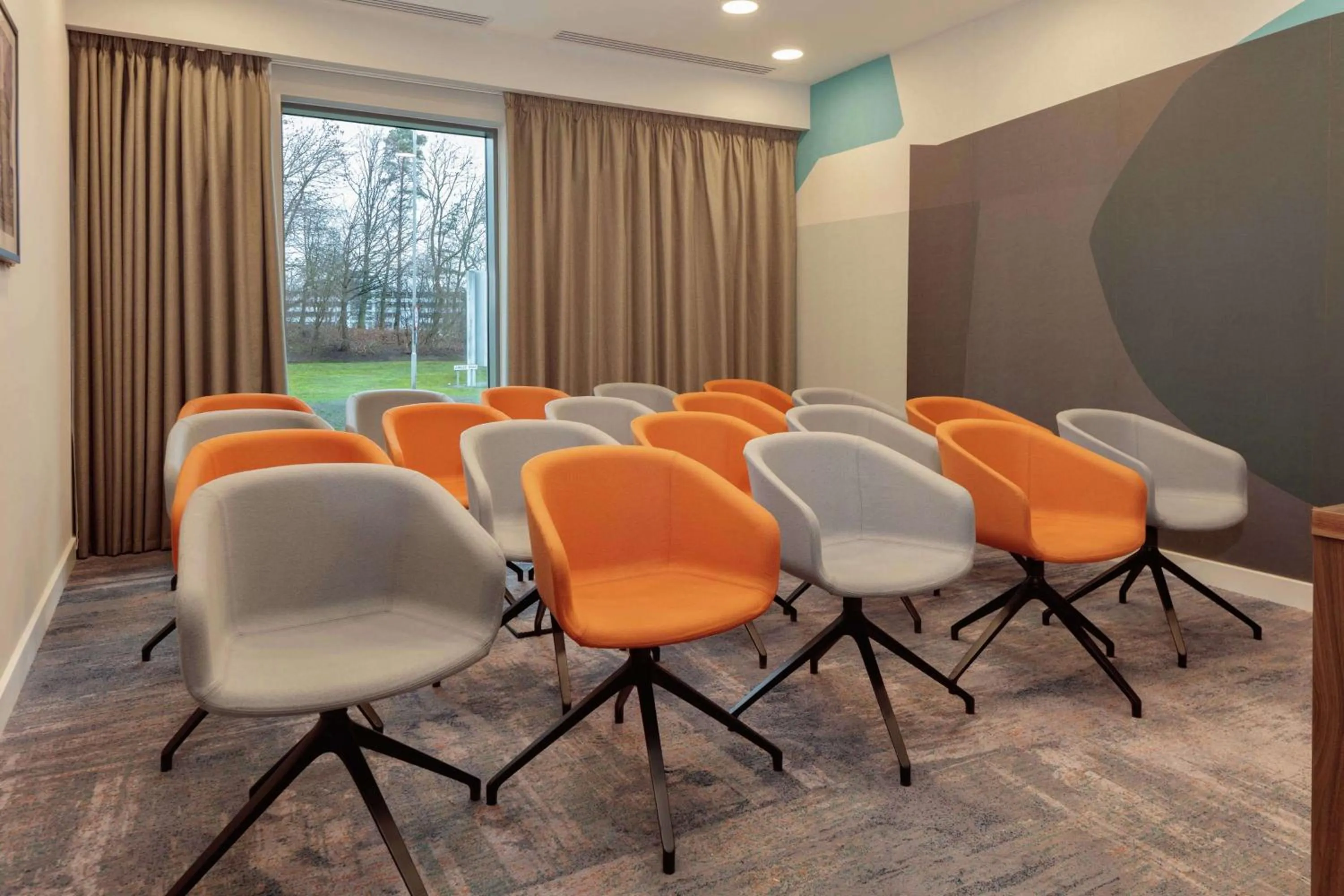 Meeting/conference room in Hampton By Hilton Edinburgh Airport