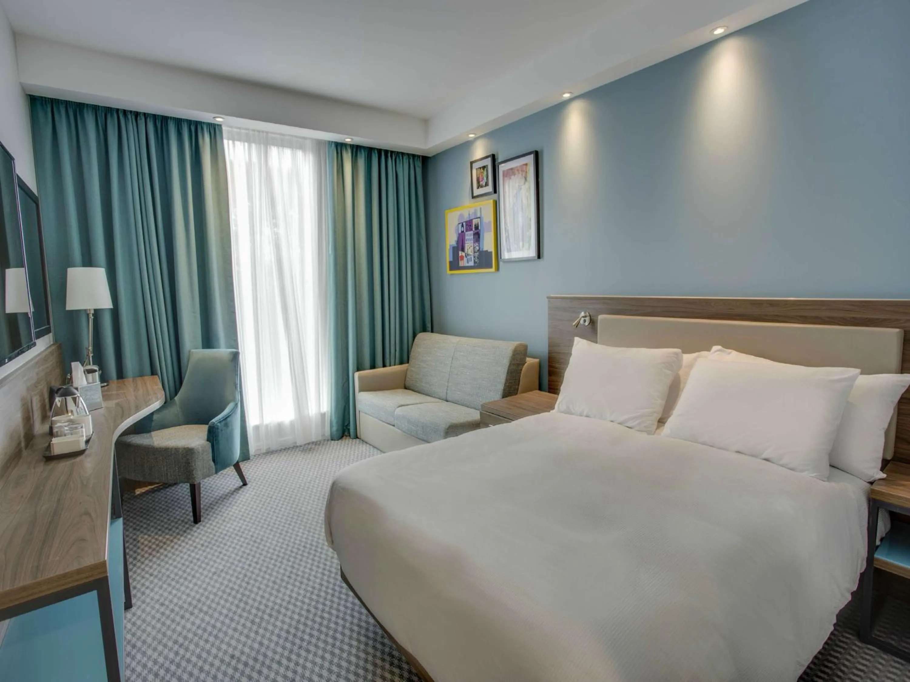 Bedroom, Bed in Hampton By Hilton Edinburgh Airport