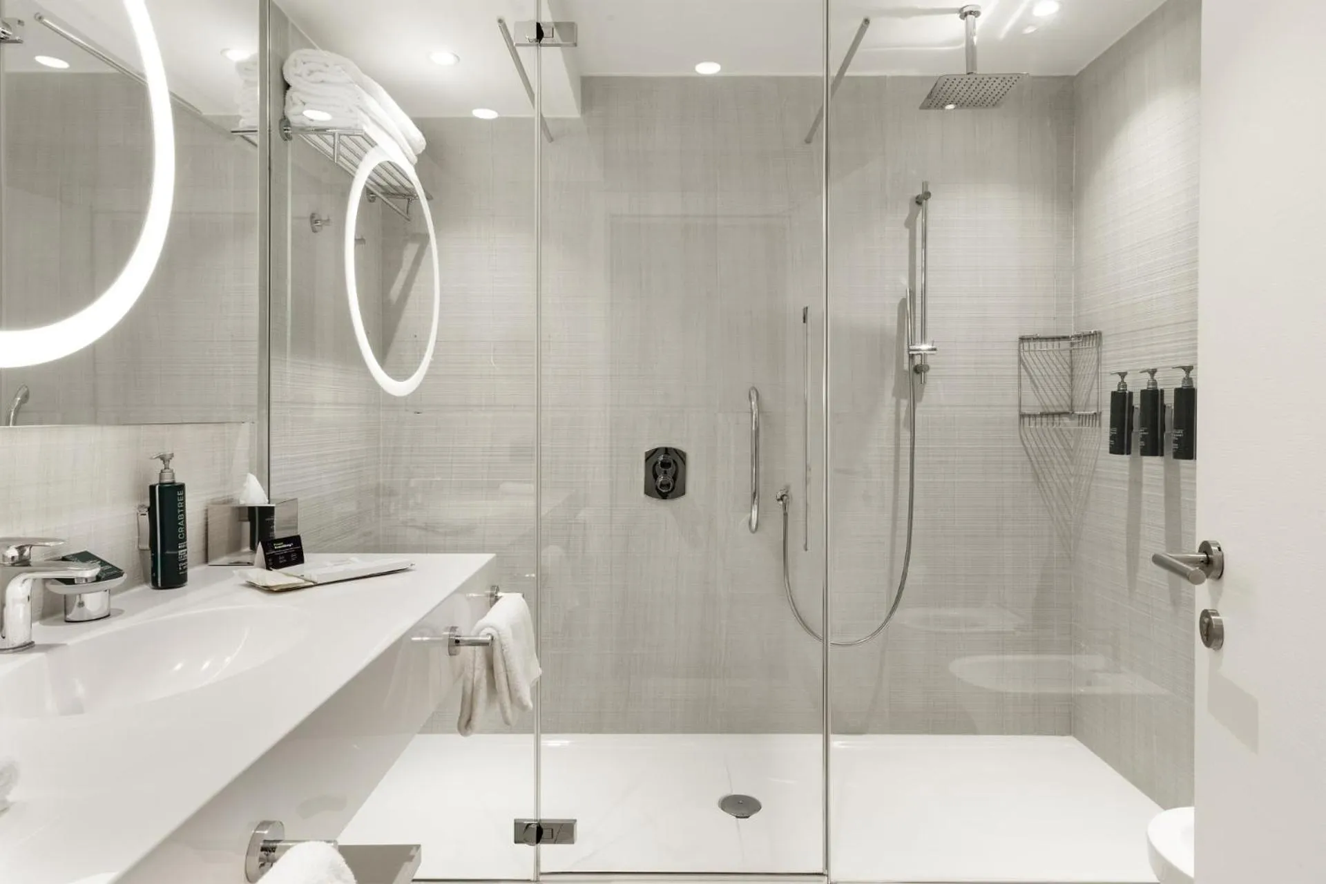 Doubletree By Hilton Pointe-Noire City Centre