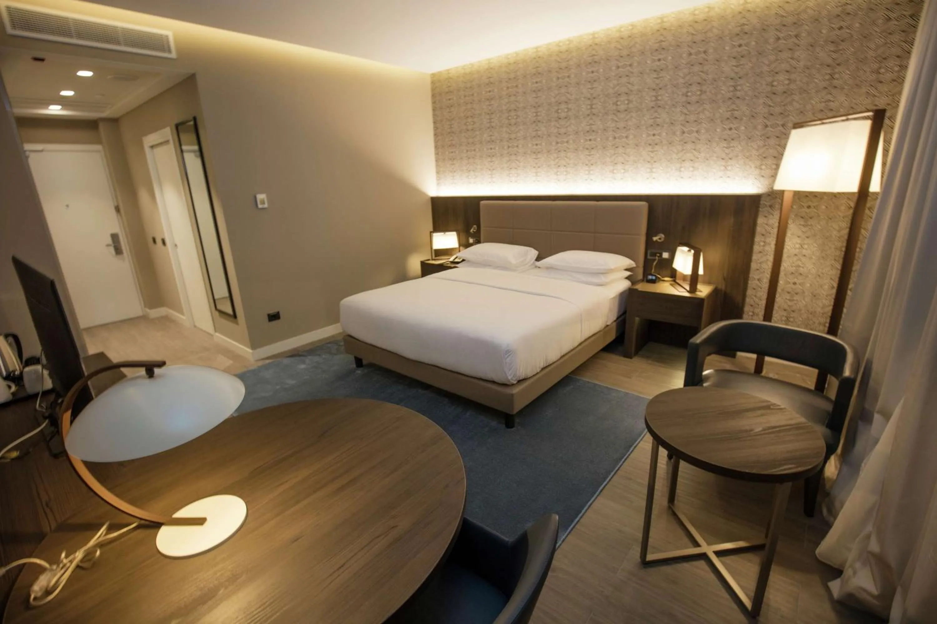 Bed in Doubletree By Hilton Pointe-Noire City Centre