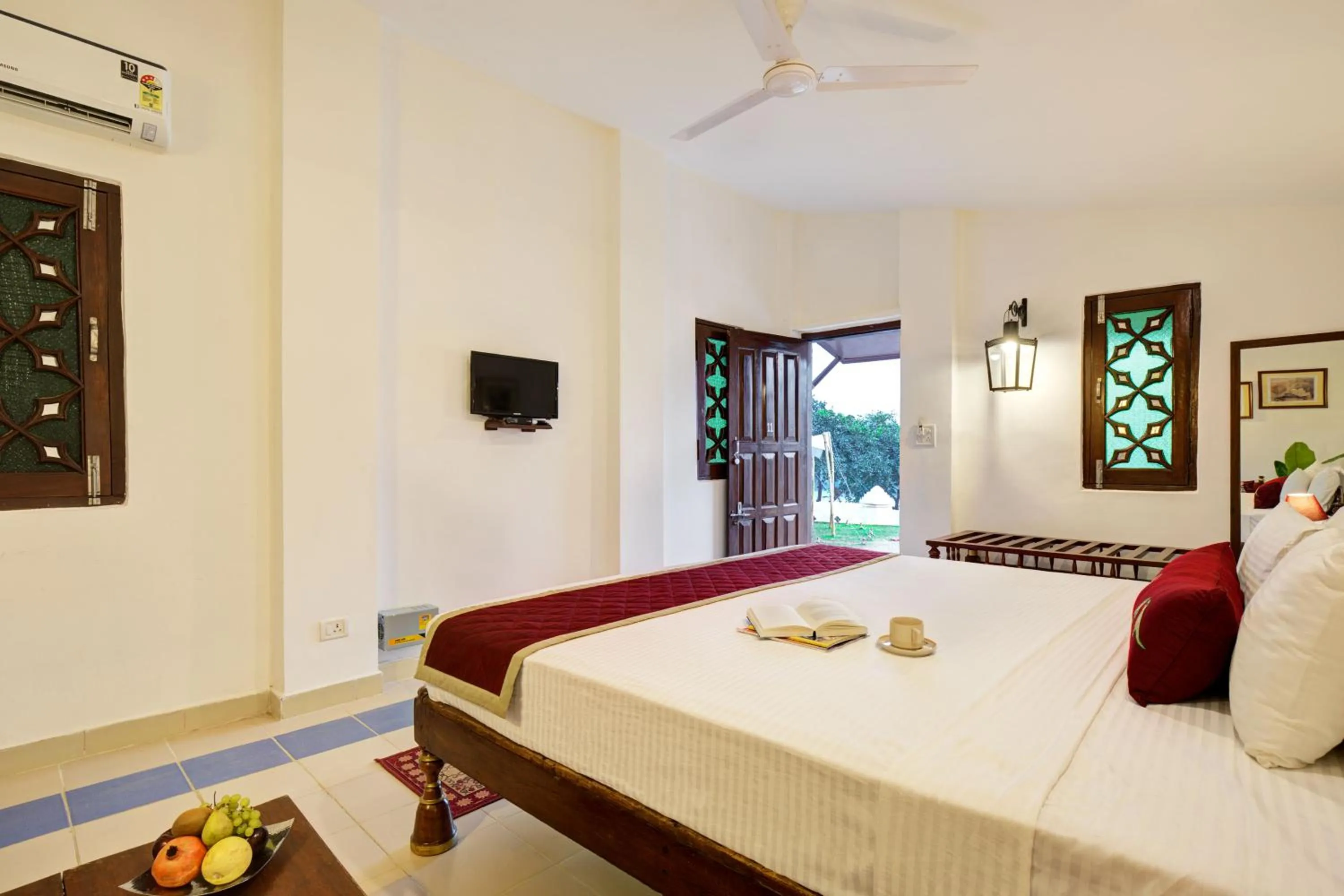 Bedroom, Bed in Bundelkhand Riverside