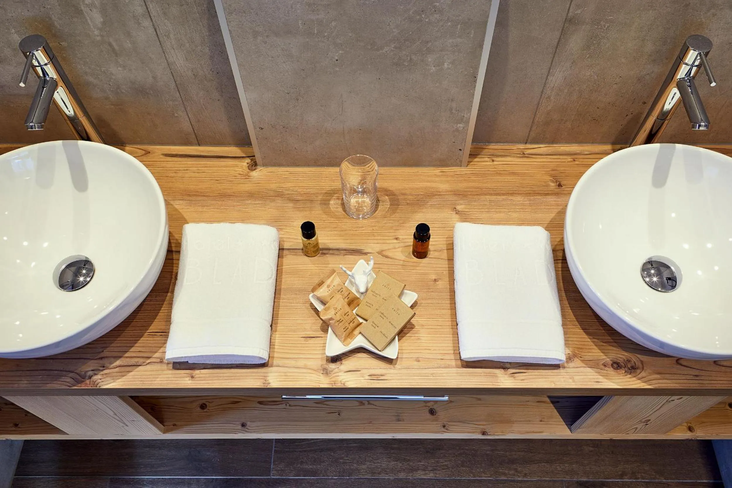 Bathroom in Hotel Tabladel